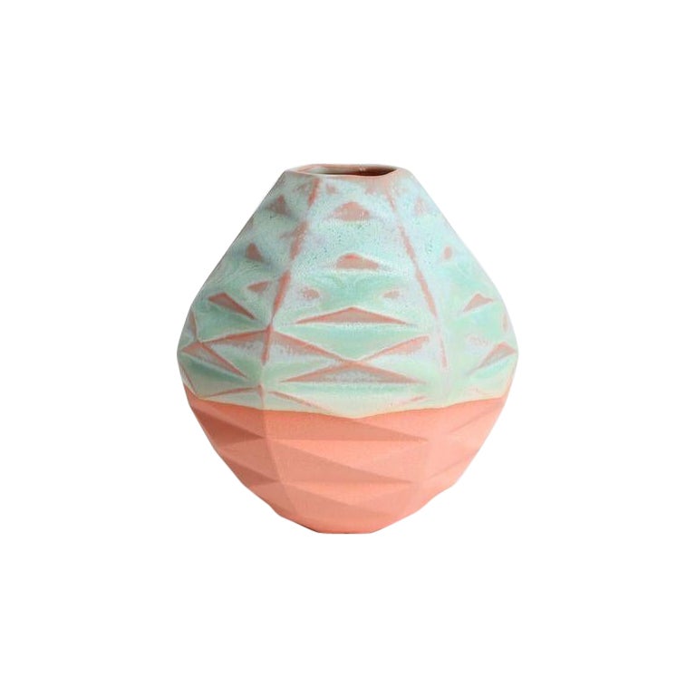 Mini Hex Patterned Vessel in Strawberry Pistachio For Sale