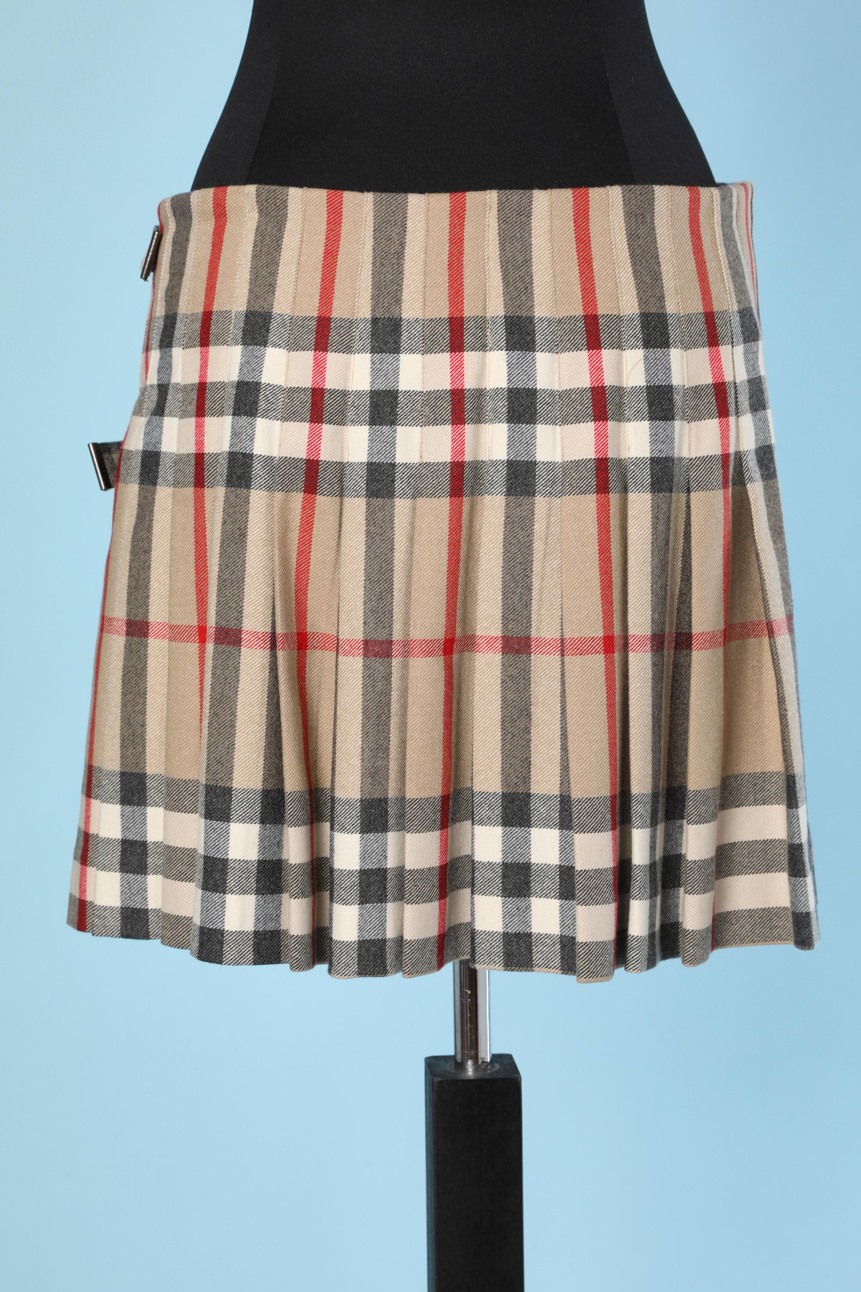 burberry tartan mini skirt