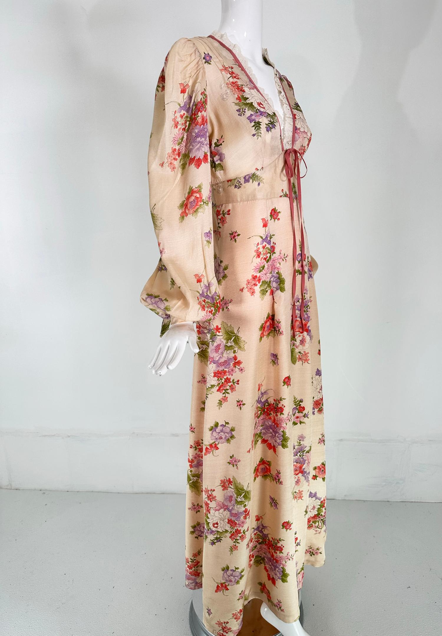 Mini Max of California Floral Print Bohemian Bishop Sleeve Maxi Dress 1960s  In Good Condition For Sale In West Palm Beach, FL