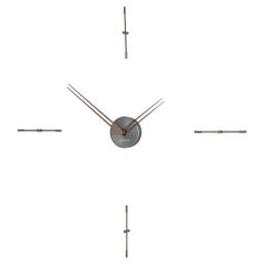 Mini Merlín 4 T Wall Clock