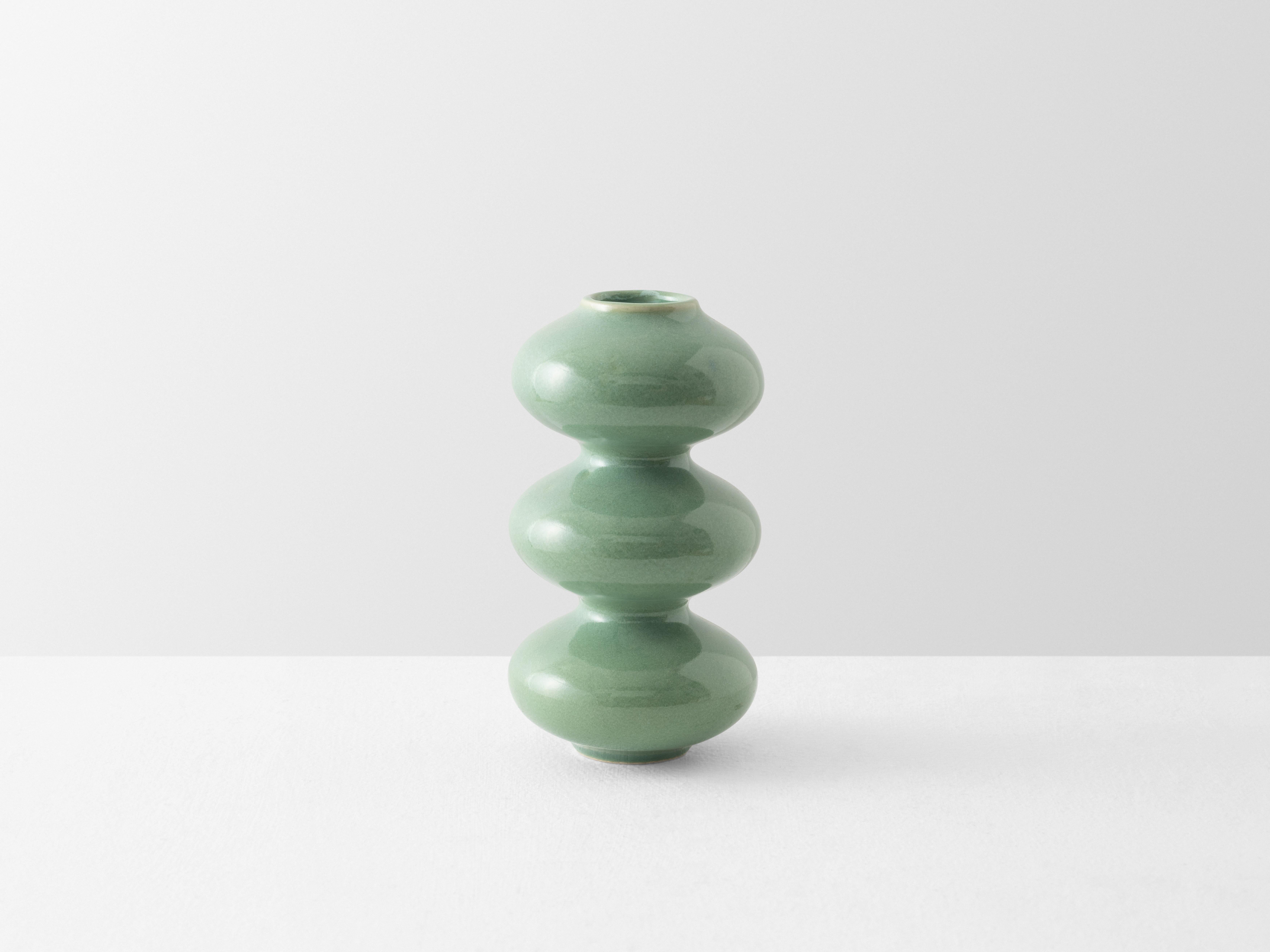 Americano Mini vaso a forma di onda blu menta di Forma Rosa Studio in vendita