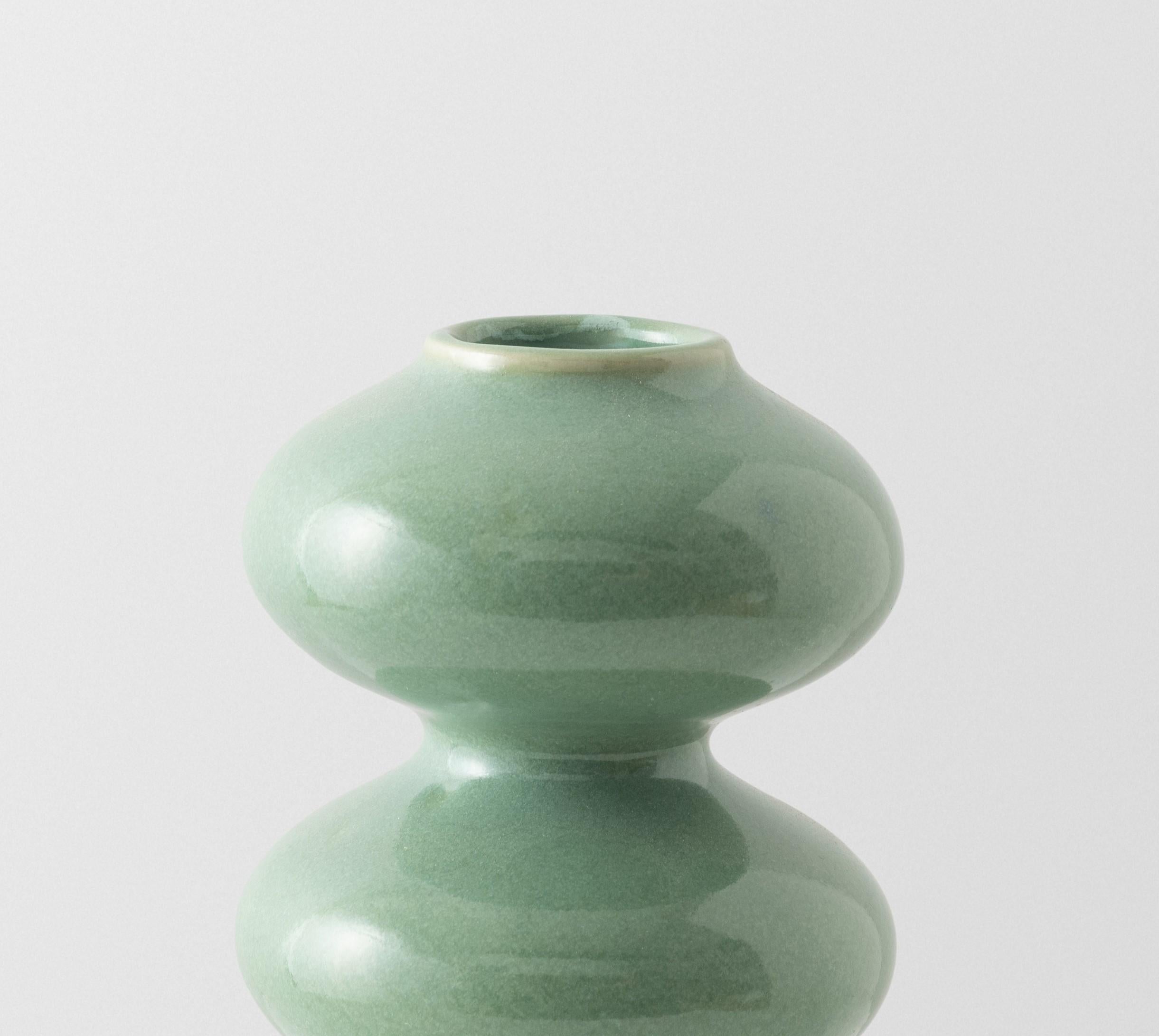 Altro Mini vaso a forma di onda blu menta di Forma Rosa Studio in vendita