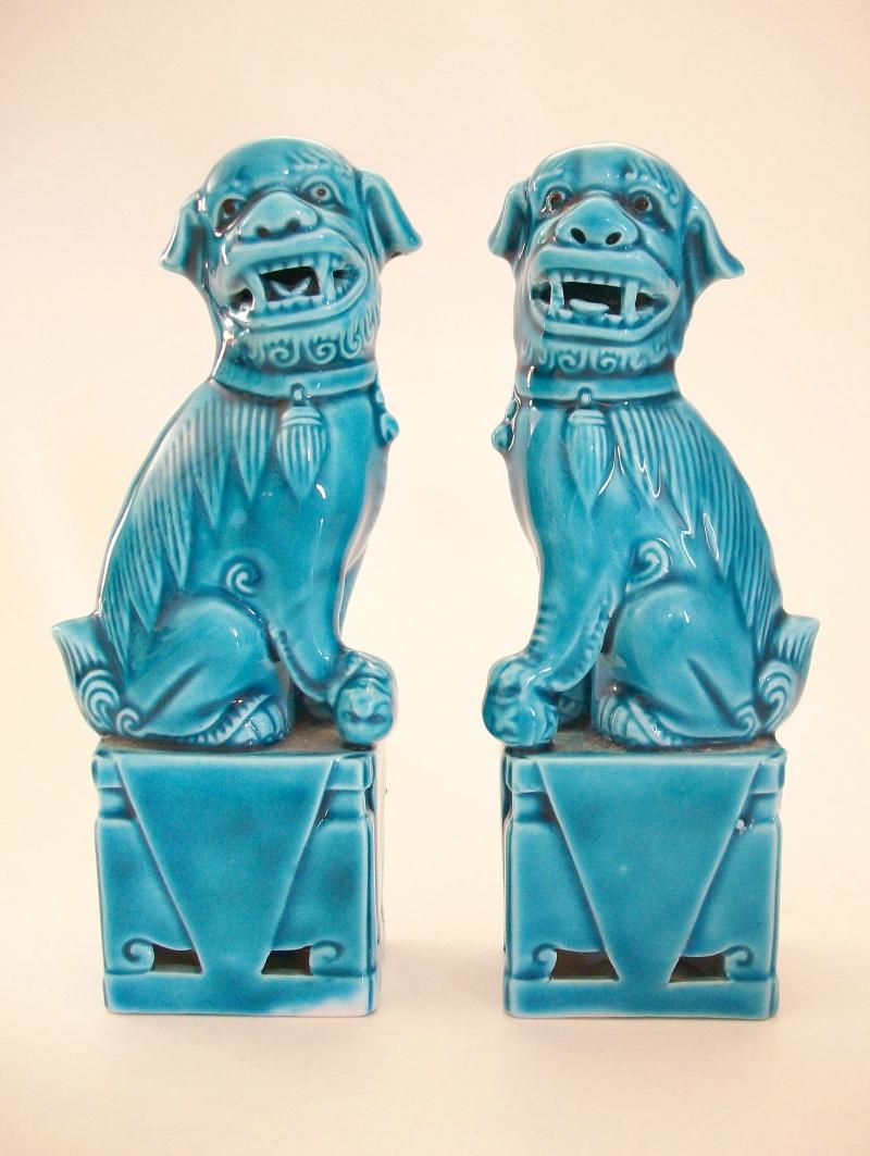 Chinese Export Mini Pair of Vintage Turquoise Glazed Ceramic Foo Dogs, China, circa 1980's For Sale
