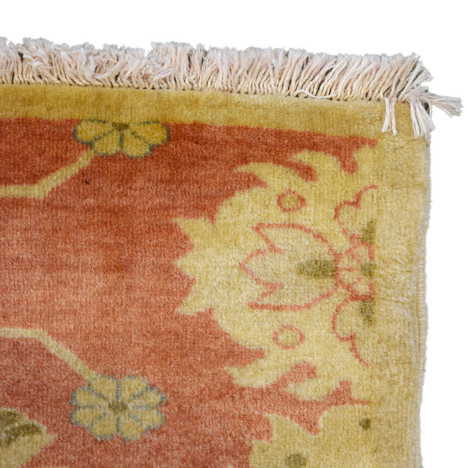 Rosa Wolle Persisch Sarouk Farahan Teppich, 3' x 4' im Angebot 1