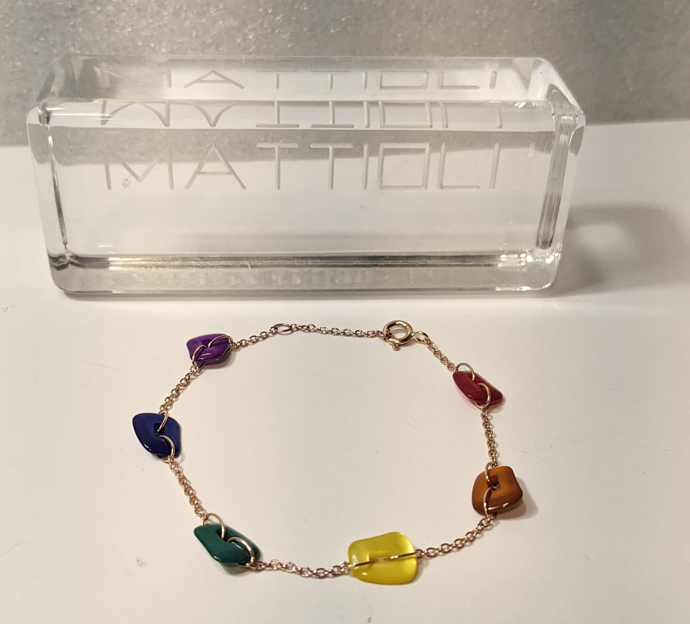 Mini- Puzzle Regenbogen-Armband aus Roségold im Angebot 1