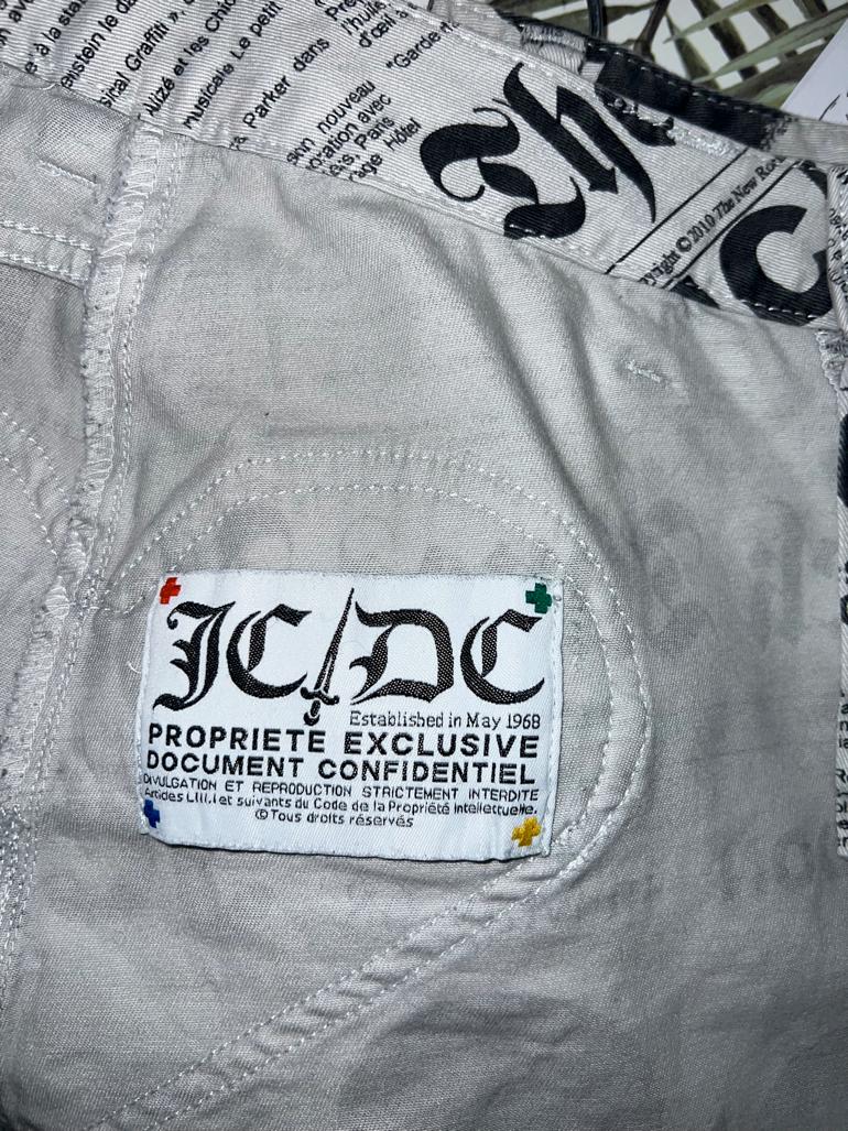 Mini skirt in cotton with newspaper print JCDC For Sale 2