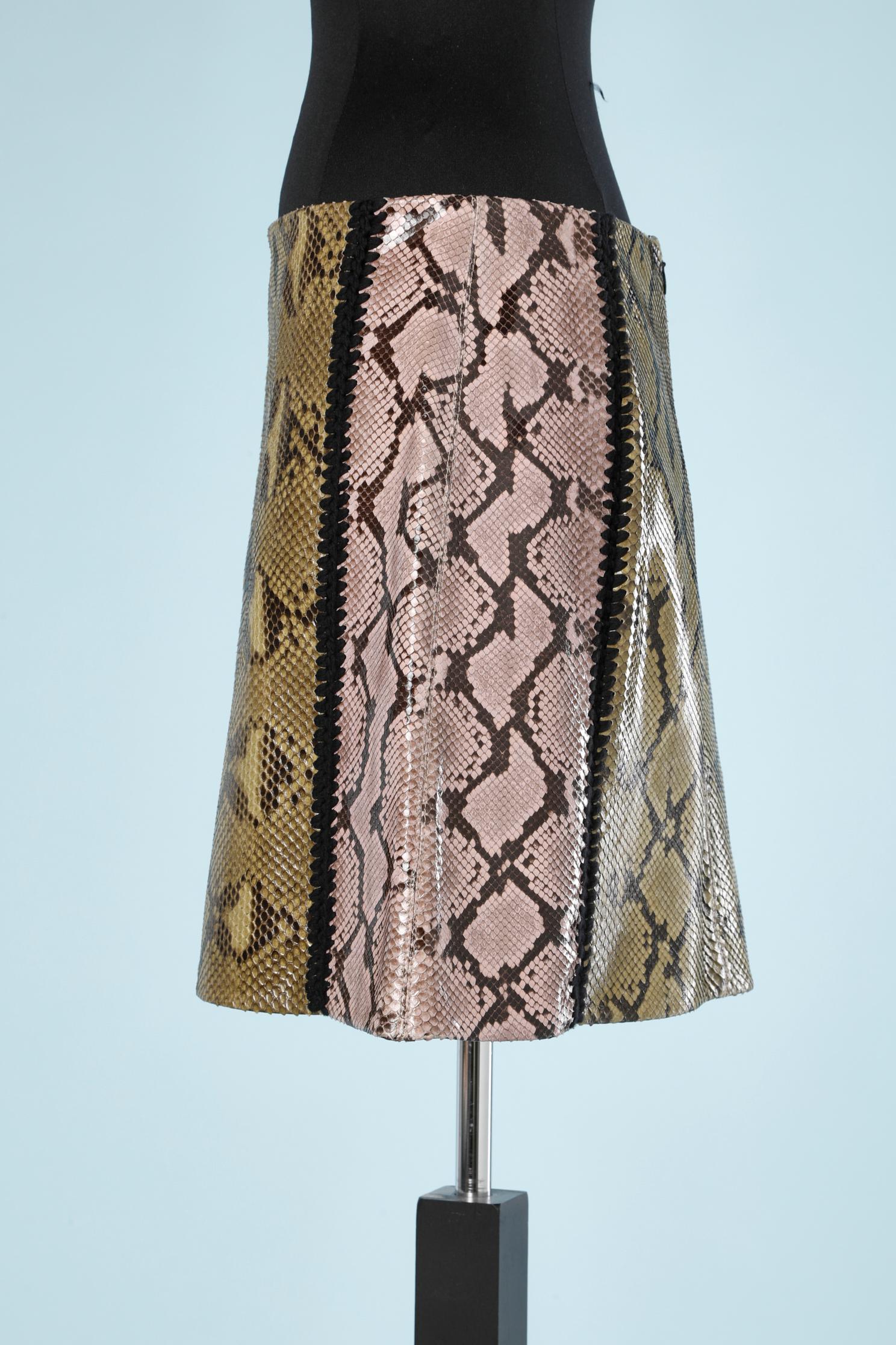 Mini-skirt in green and pink python Marni  In Excellent Condition In Saint-Ouen-Sur-Seine, FR