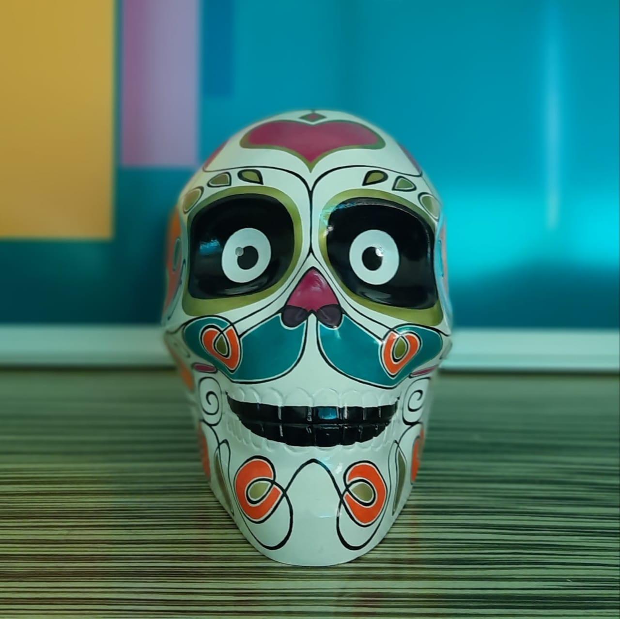 Mexican Mini Skull / Reina Xempaxóchitl / Sculpture / Mexicraneos / Martín Lopeztovar