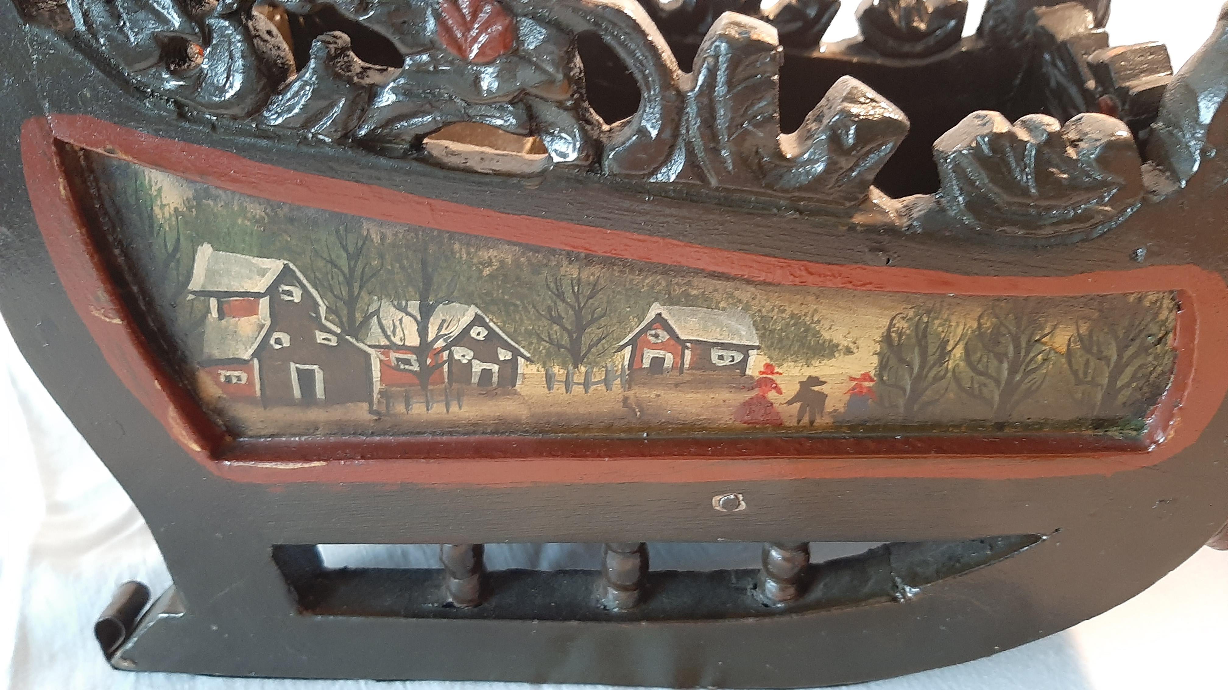 Mini slegde ou traîneau, cadeau de Noël idéal,  avec des scènes d'hiver peintes à la main en vente 5