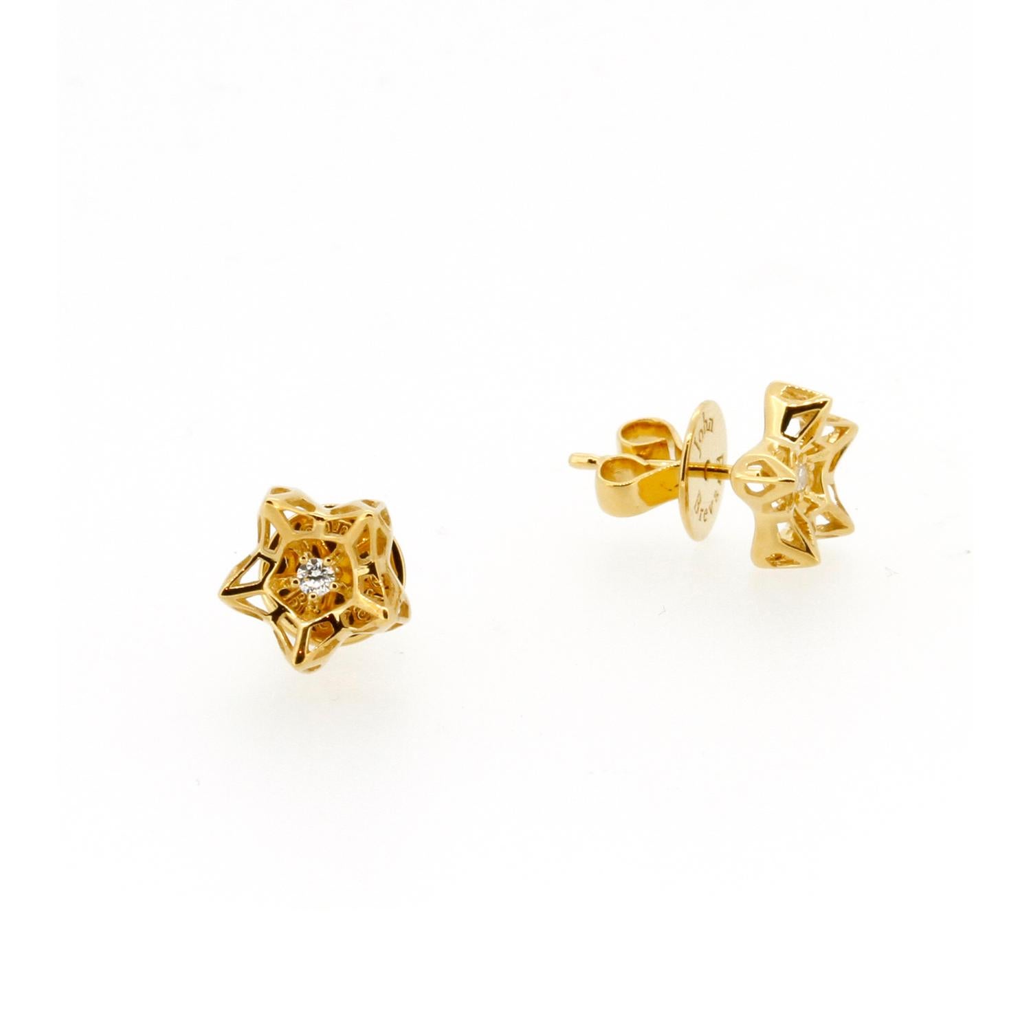 Taille ronde Clous d'oreilles en or 18 carats et diamants avec mini cadre Tria en vente