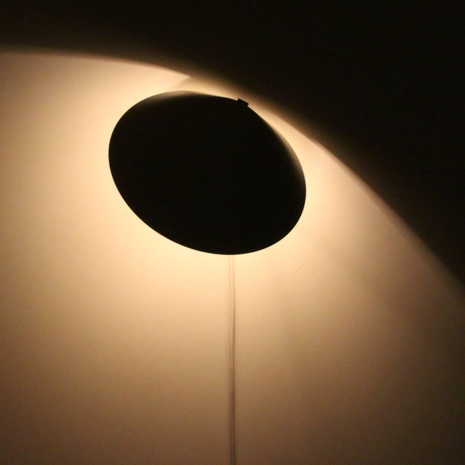 MINI VIP, White Wall Lamp by Jorgen Gammelgaard for Pandul in 1983 In Good Condition For Sale In Frederiksberg, DK