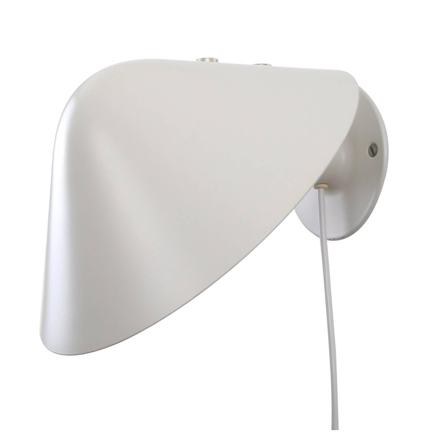 MINI VIP, White Wall Lamp by Jorgen Gammelgaard for Pandul in 1983 For Sale