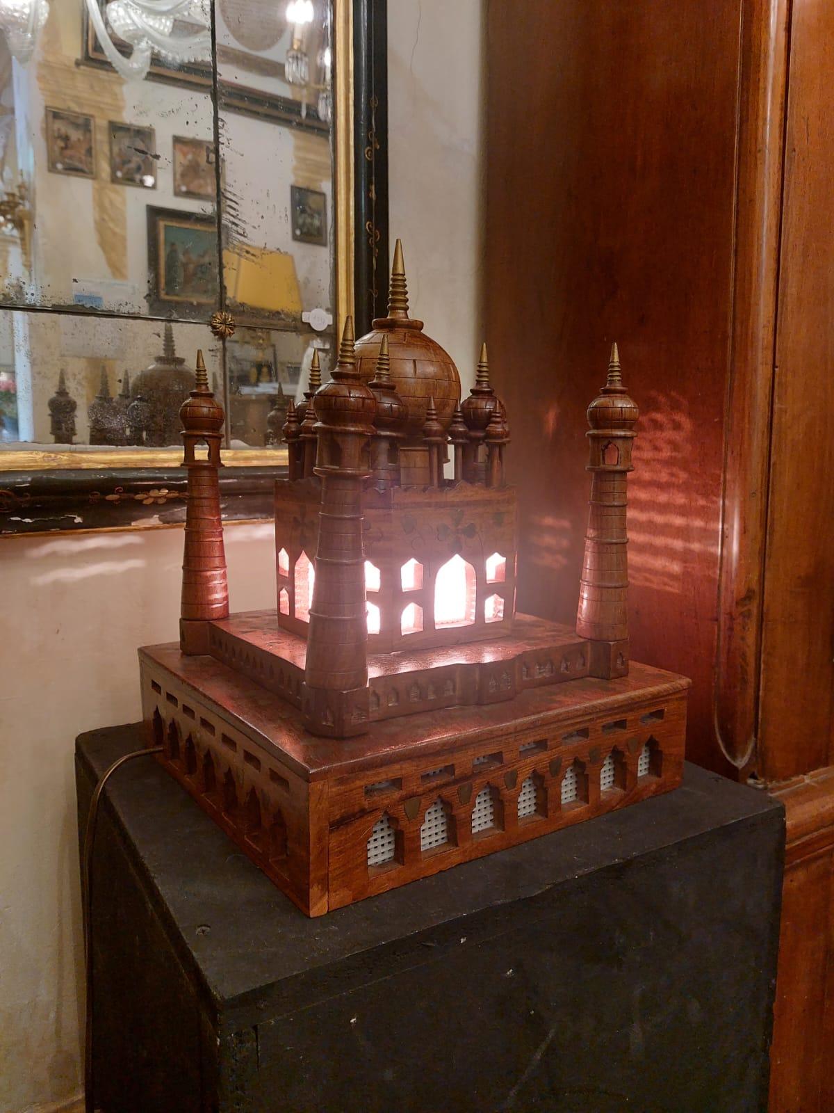 Taj Mahal miniature en bois Bon état - En vente à Milano, IT