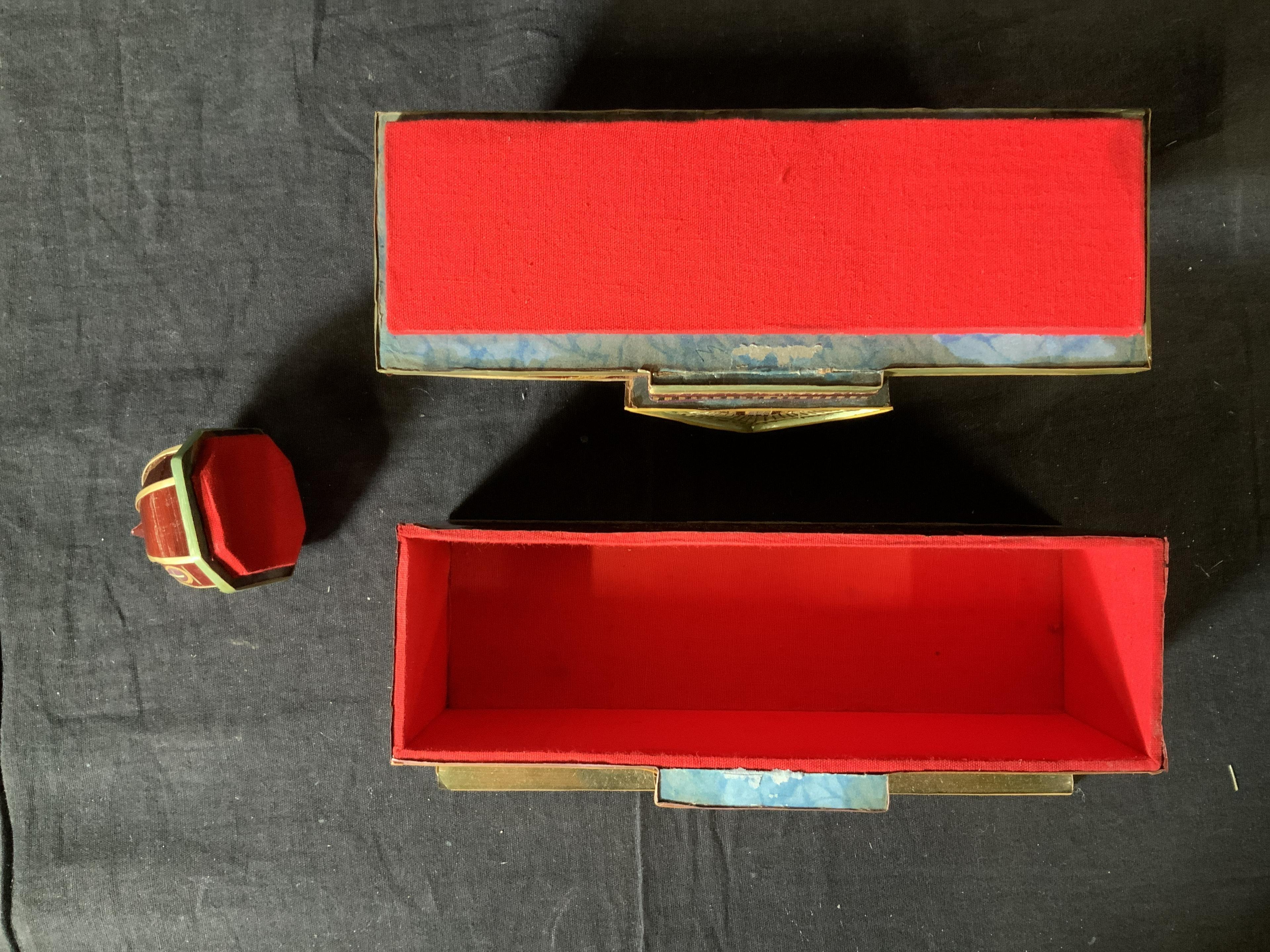 Miniature Painted House Shaped Stacking Box In Good Condition In Sheffield, MA