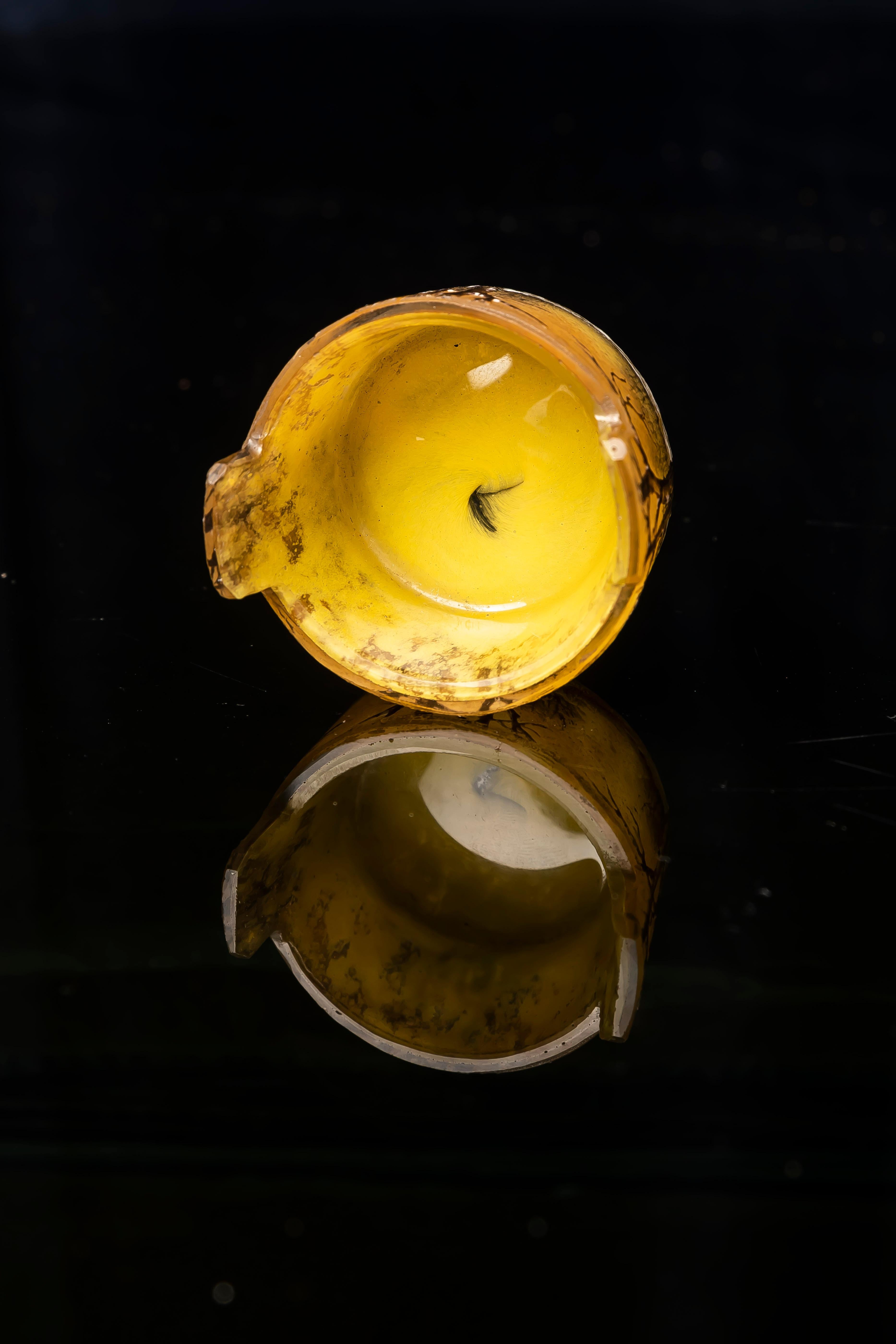 Francese Vaso in miniatura in vetro acidato con paesaggio invernale di Daum Nancy, 20° sec. in vendita