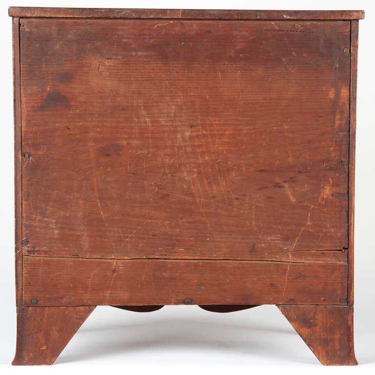 Miniature Antique American Federal Salesmans Sample Chest of Drawers, circa 1800 In Excellent Condition In Shippensburg, PA