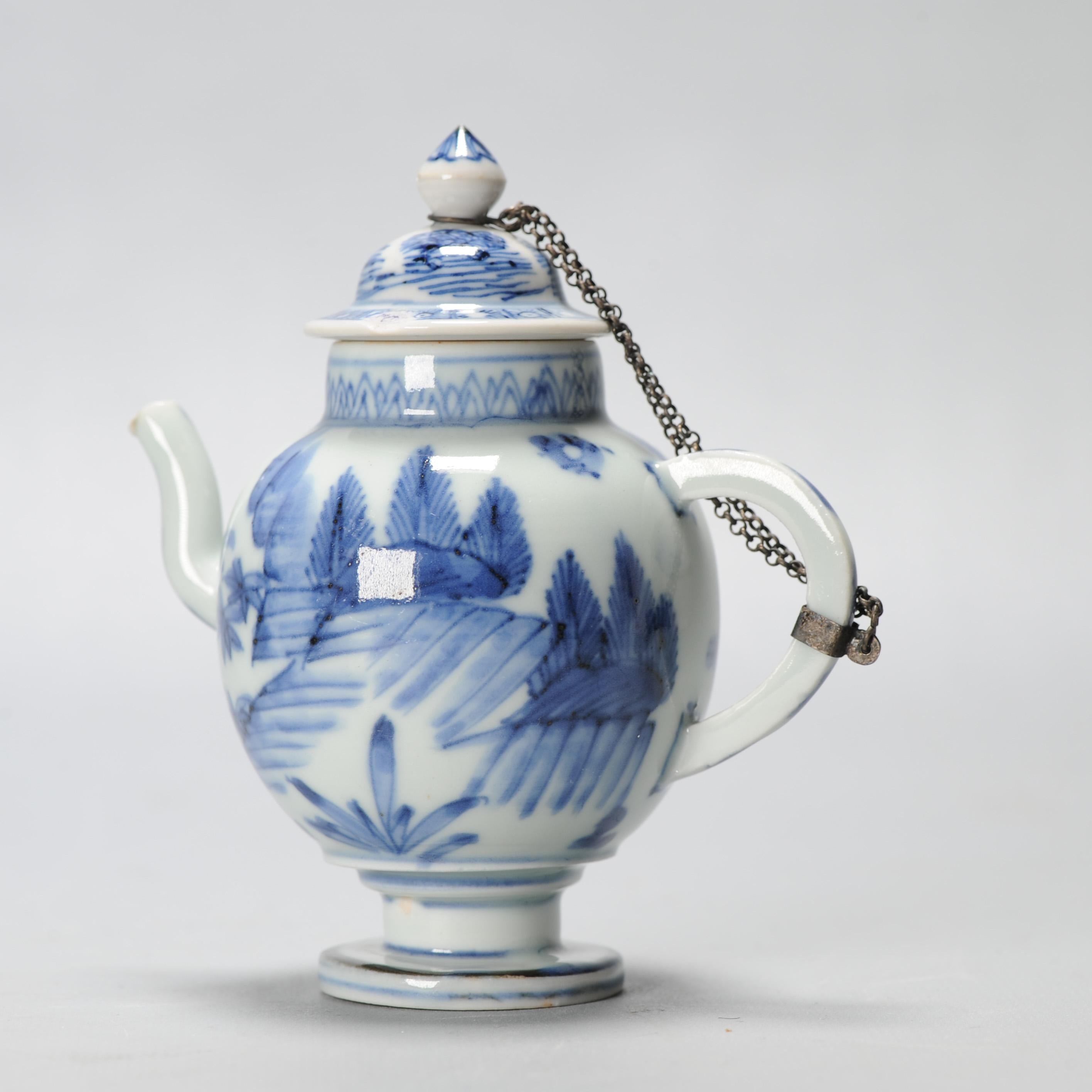 Miniatura antica del periodo Edo Ca 1700 Porcellana giapponese Ewer Blue White In condizioni buone in vendita a Amsterdam, Noord Holland