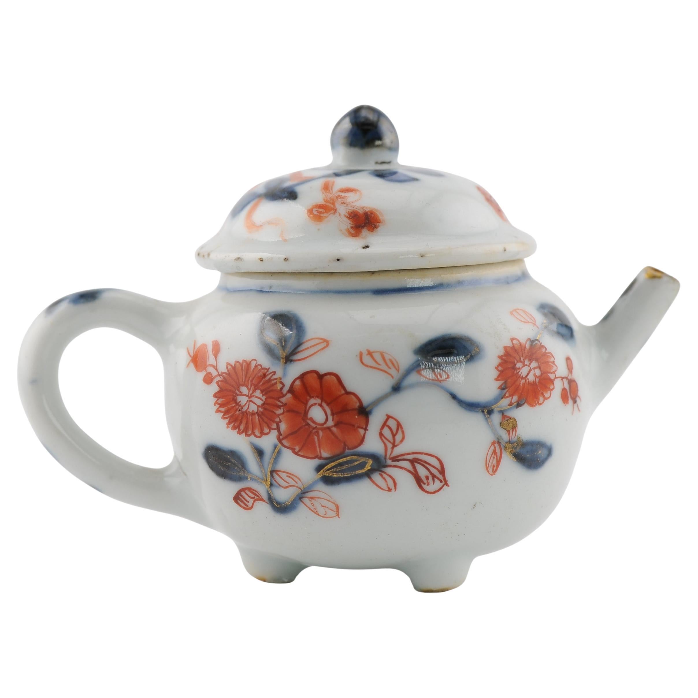 Miniature Antique Edo Period Ca 1700 Japanese Porcelain pot Imari Red