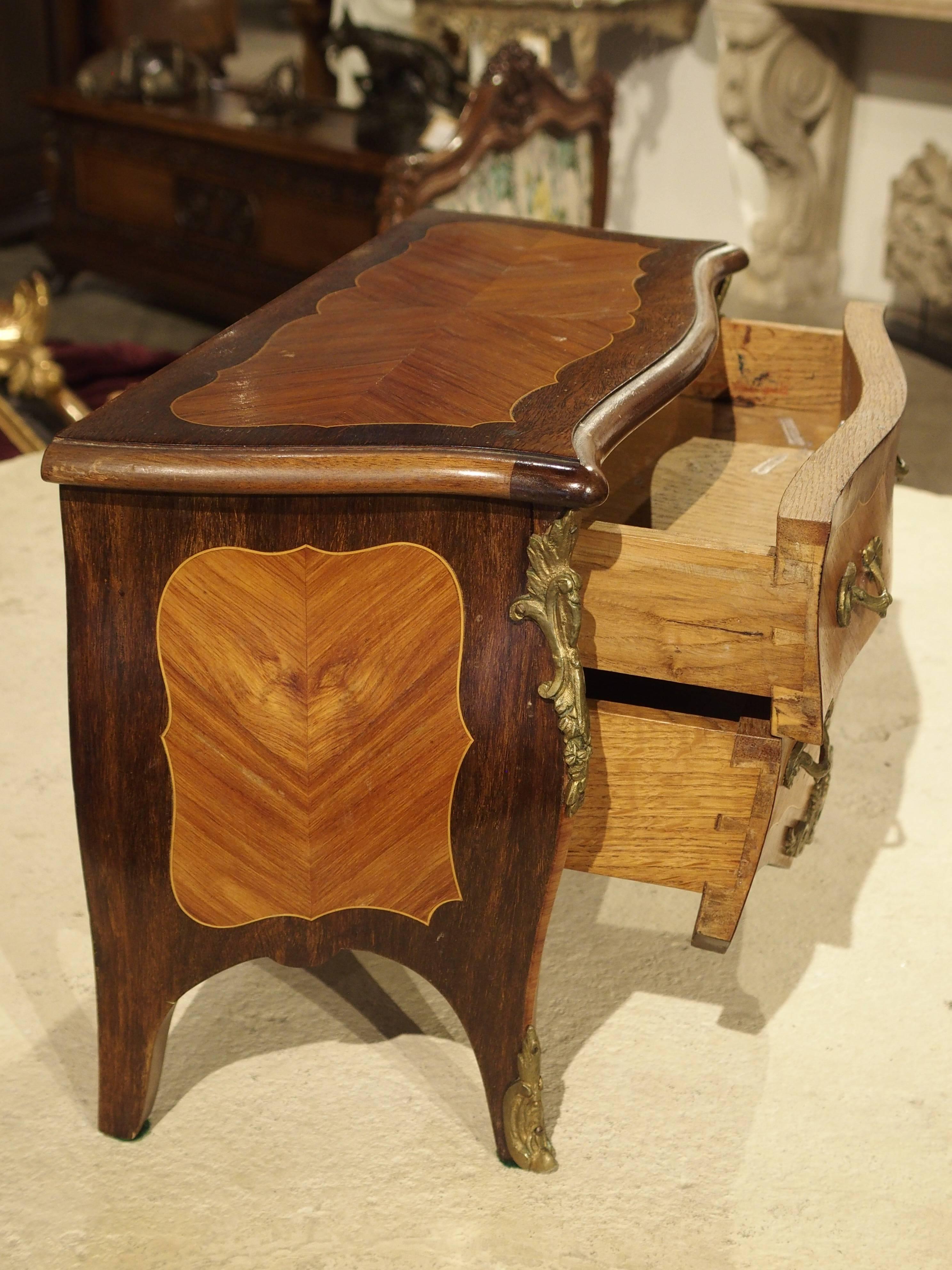 Miniature Antique Louis XV Style Chest of Drawers from France, circa 1910 In Good Condition For Sale In Dallas, TX