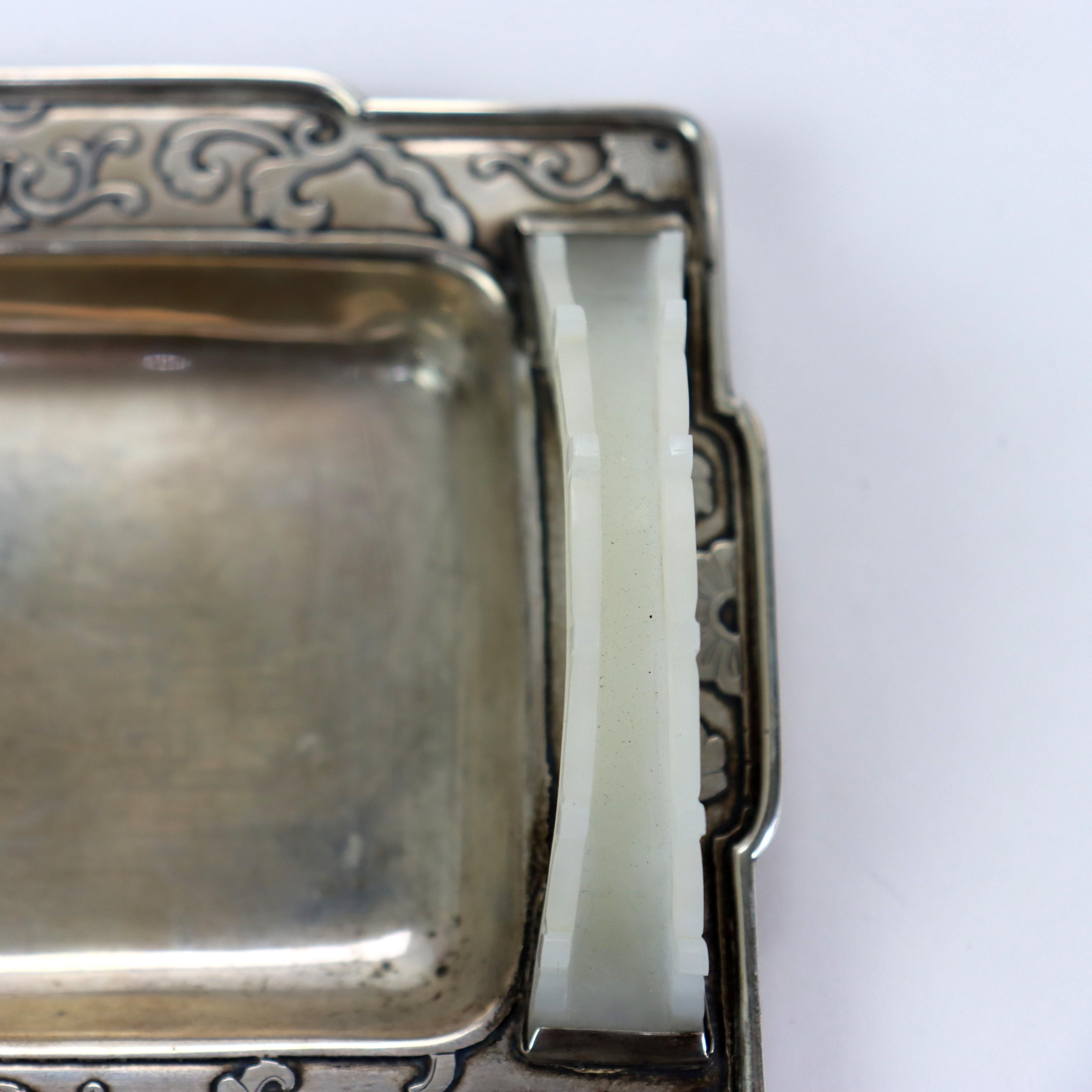 Plateau de table miniature en argent Sterling et jade blanc vers 1900 en vente 1