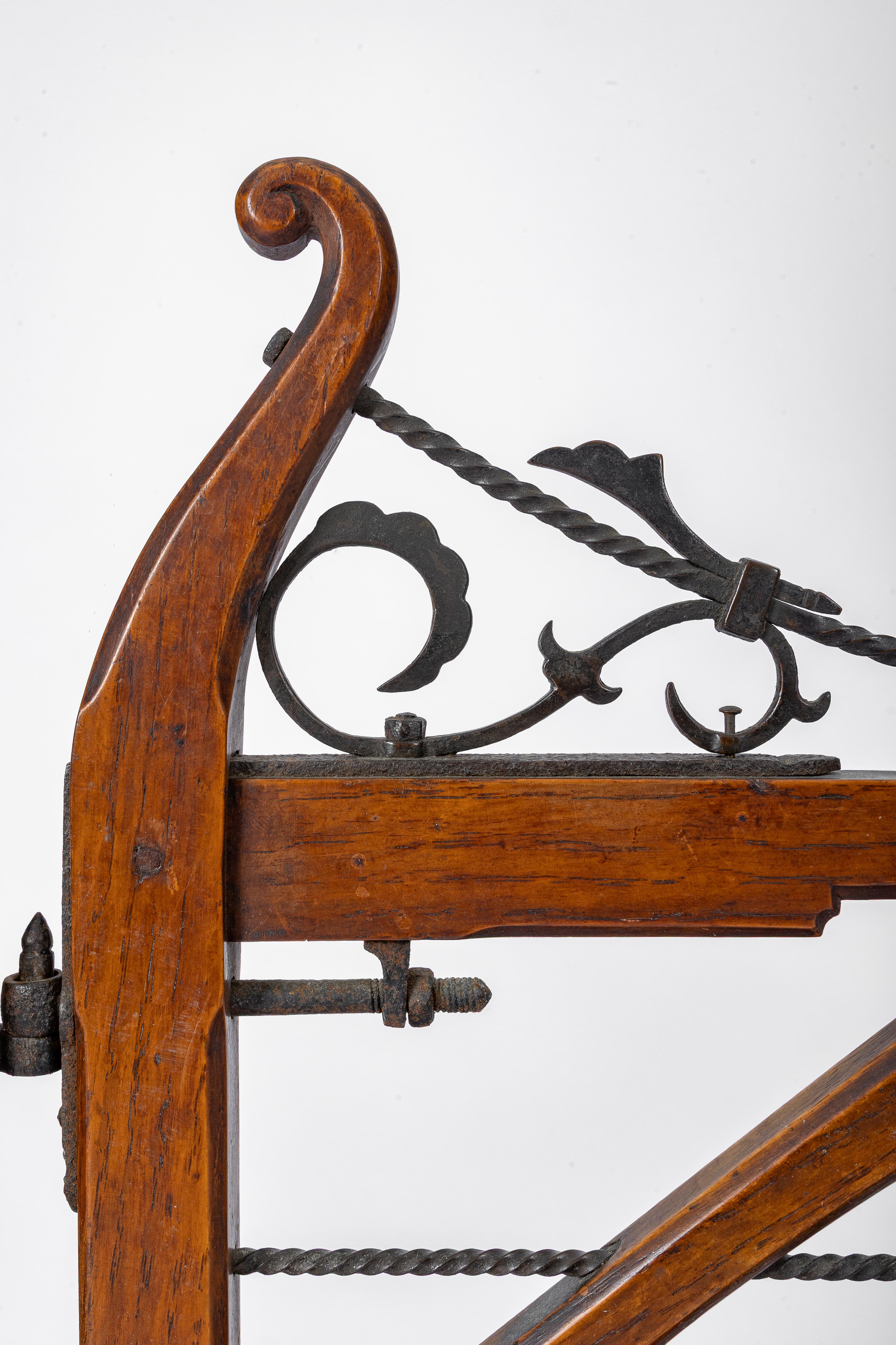 Puerta señorial de madera antigua en miniatura: Casa solariega Litle Stoke principios del siglo XX en venta