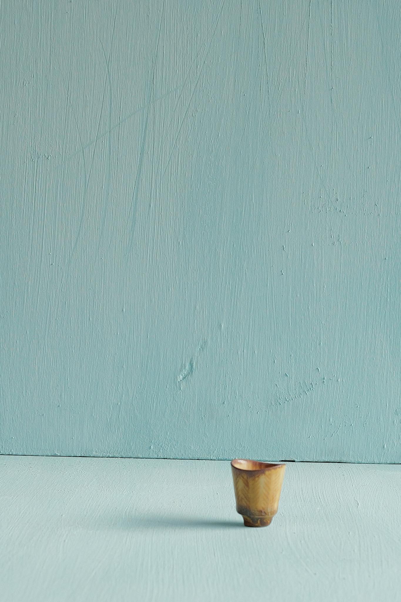 Milieu du XXe siècle Miniature beige ceramic vase by Carl-Harry Stålhane, Rörstrand, Sweden, 1950s en vente