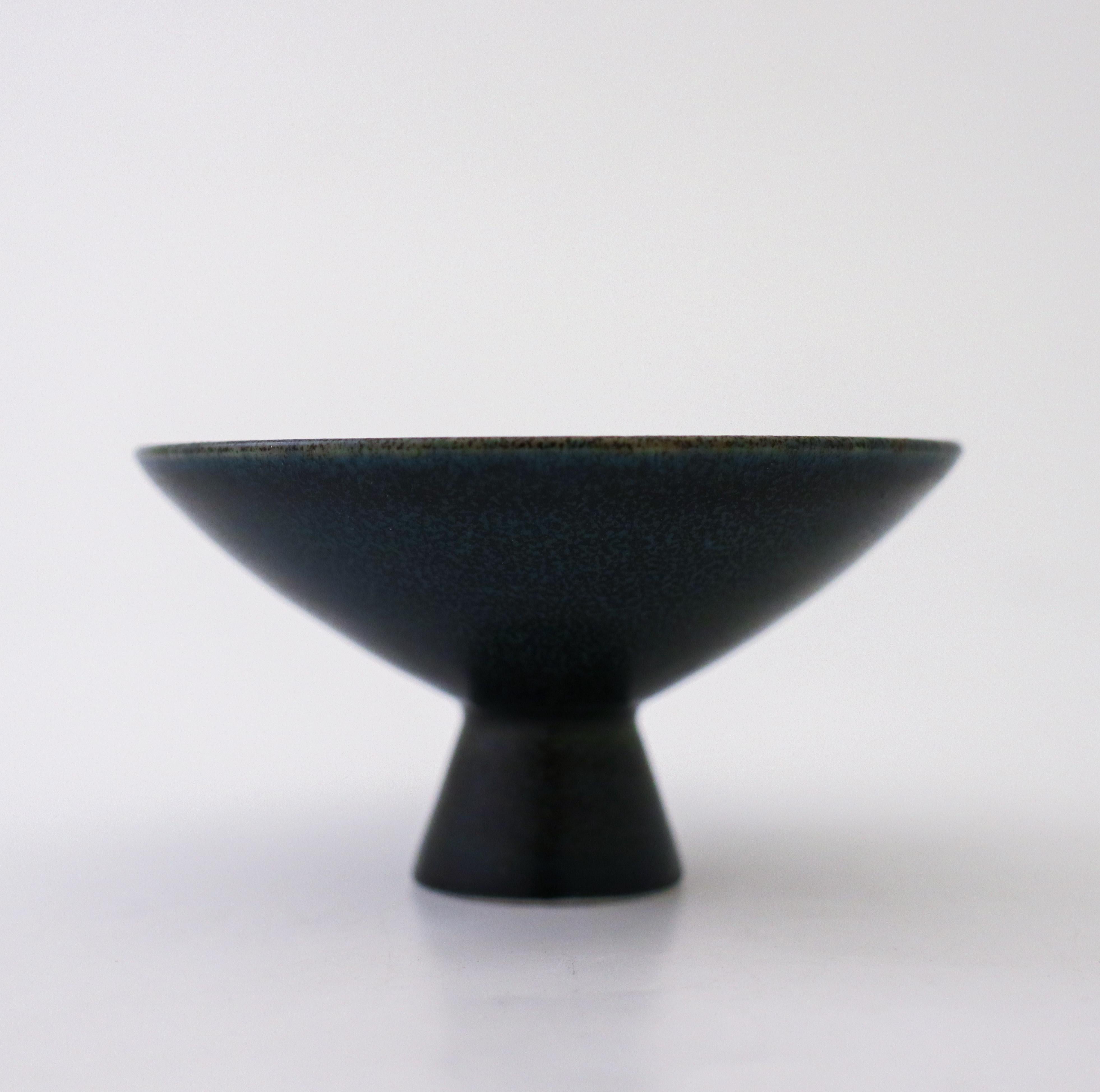 Swedish Miniature Blue Bowl - Gunnar Nylund - 1950-1960s - Mid 20th Century For Sale