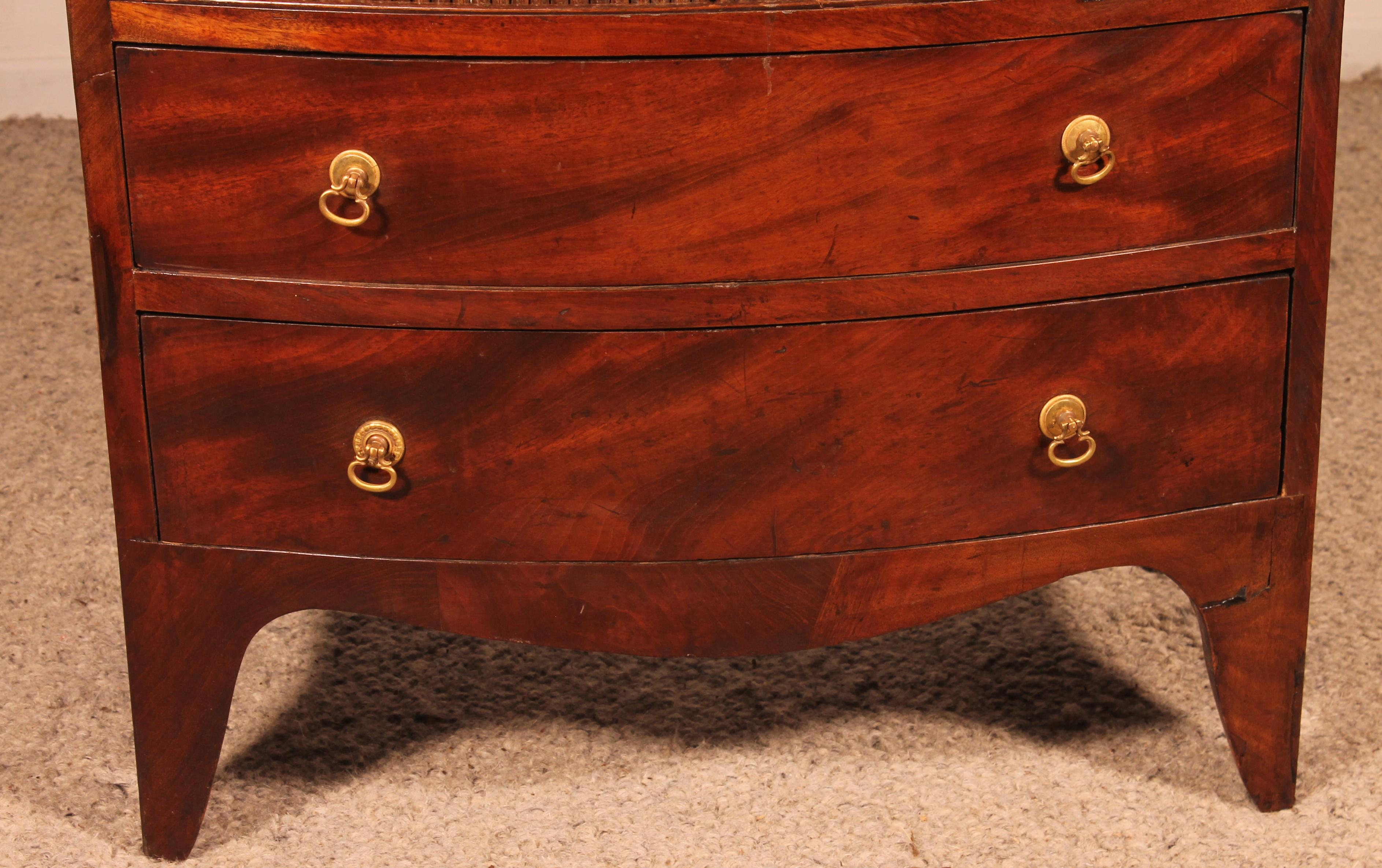 Georgian Miniature Bowfront Chest Of Drawers From The 19th Century For Sale