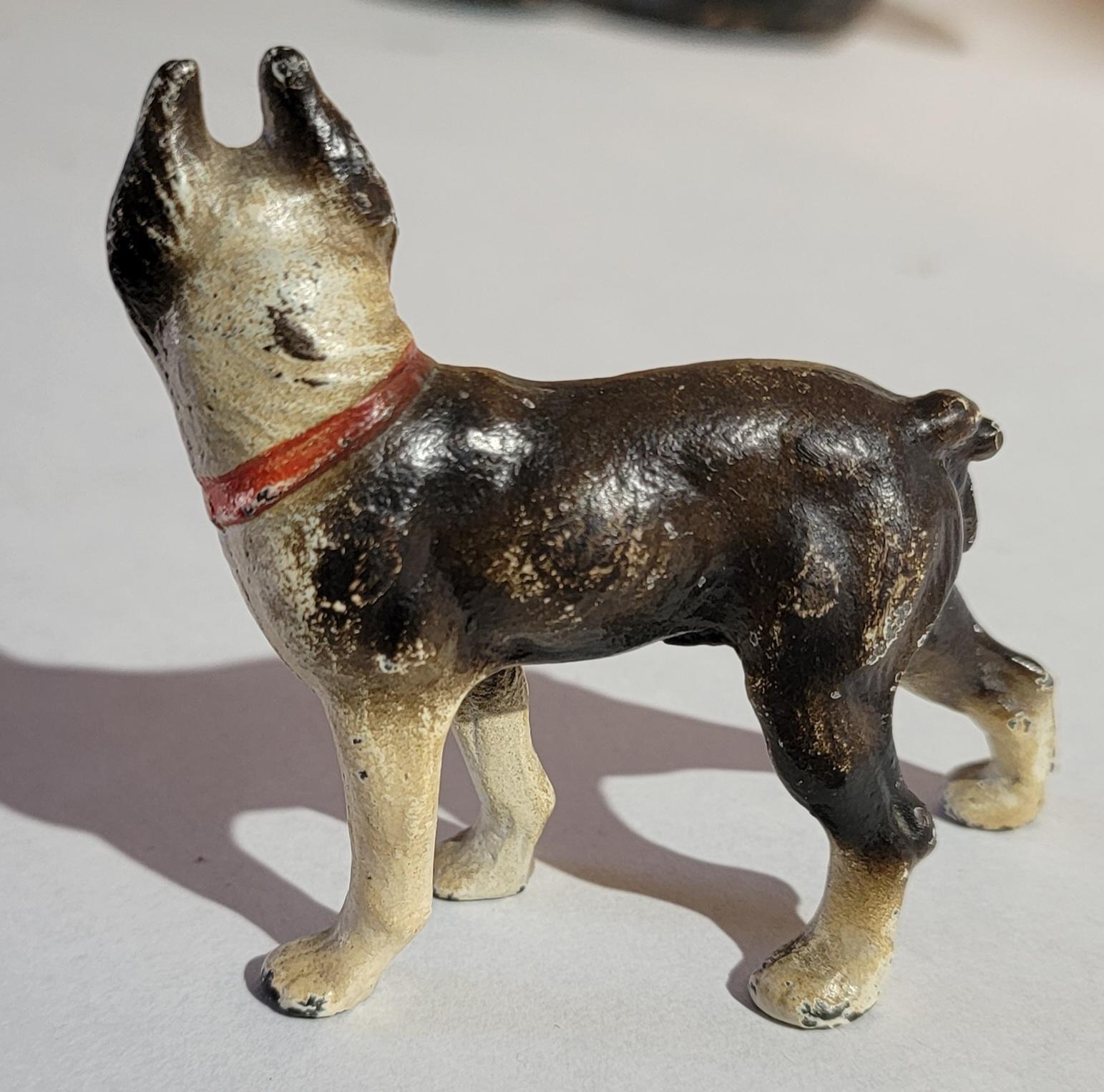 Miniature Gusseisen Boston Terrier (Adirondack) im Angebot