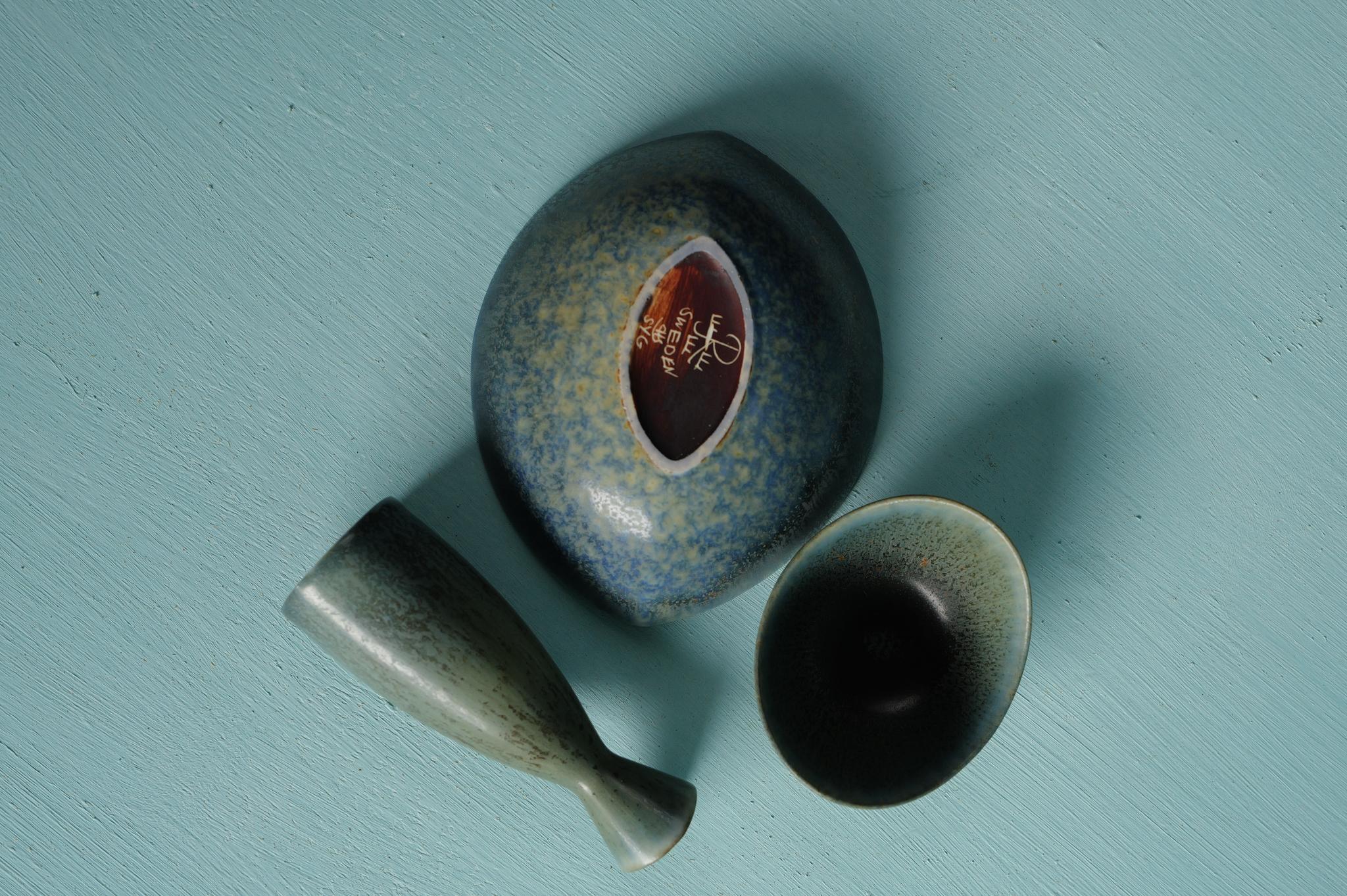Tourné Miniature ceramic bowl by Carl-Harry Stålhane, Rörstrand, Sweden, 1950s en vente