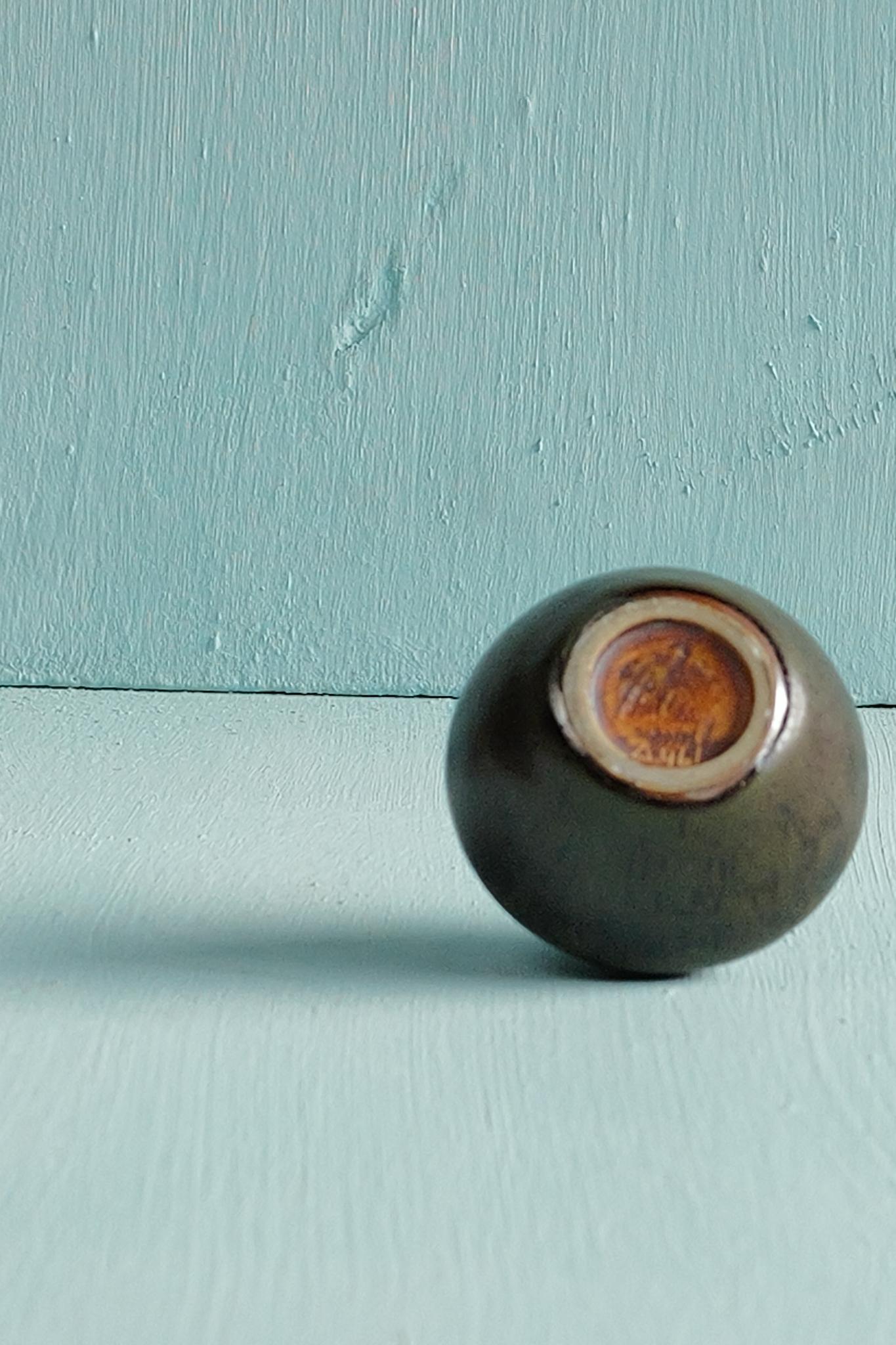 Swedish Miniature ceramic vase by Berndt Friberg, Gustavsberg, Sweden 1950s For Sale