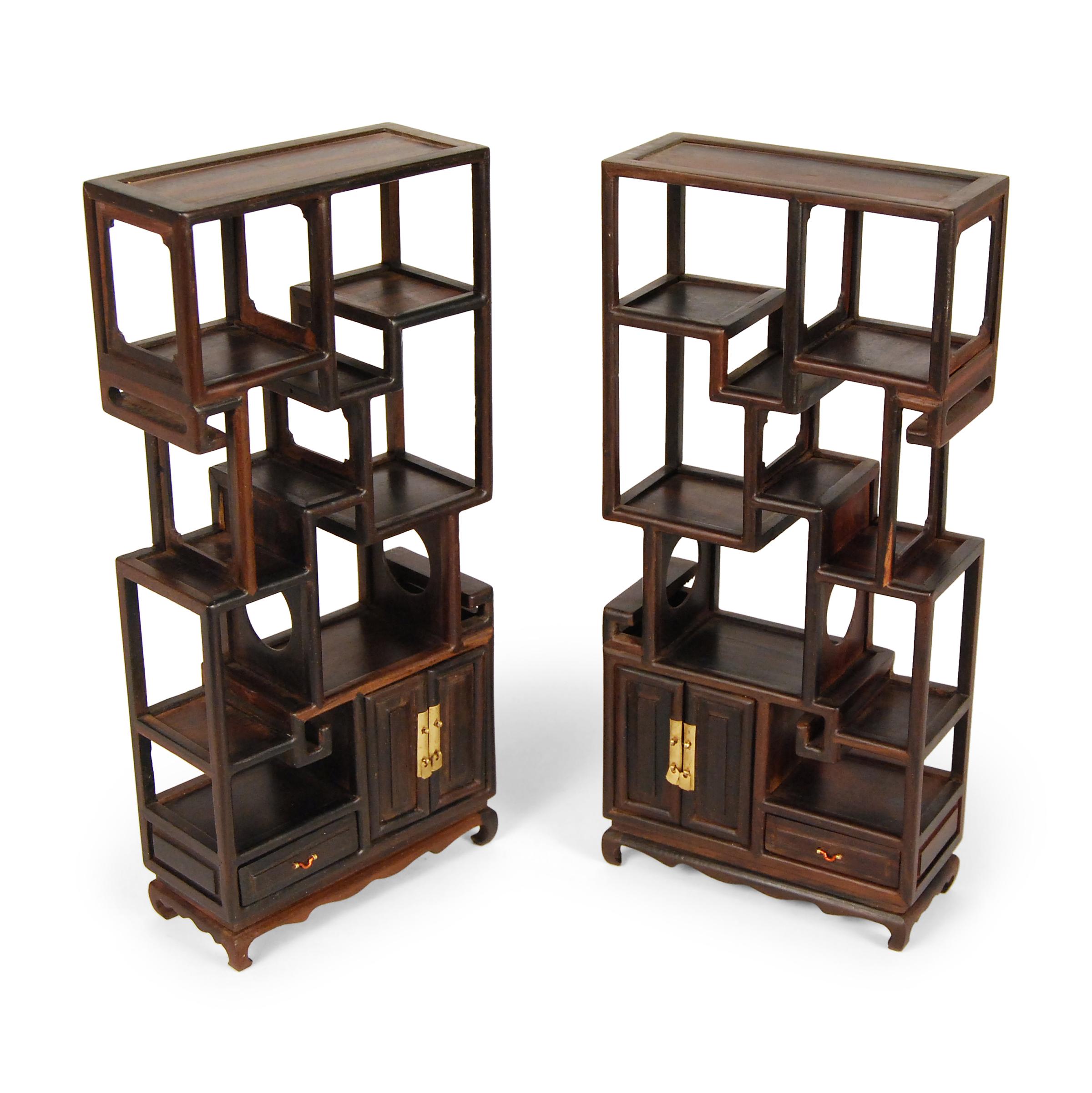 Miniature Chinese Etagere Bookcase In Good Condition For Sale In Chicago, IL
