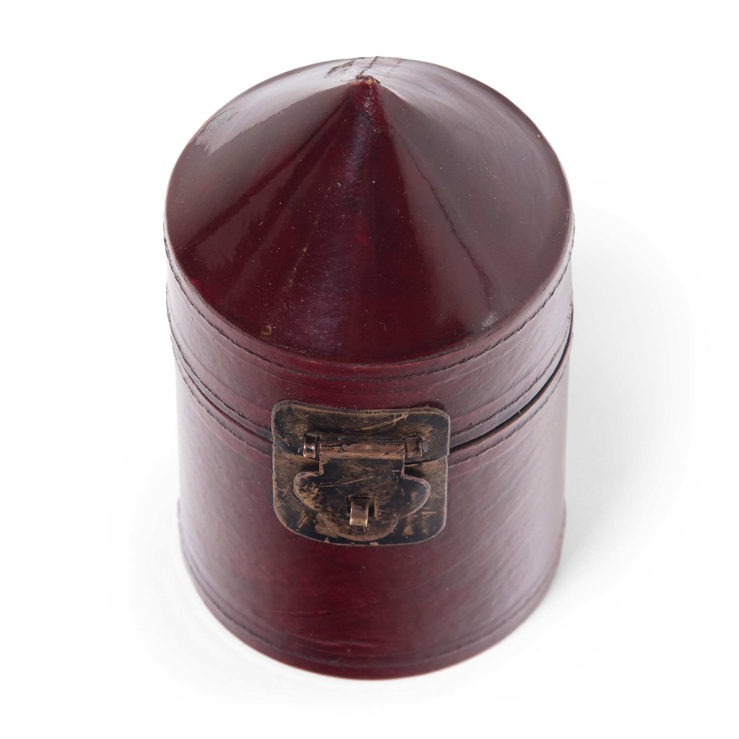 Miniature Chinese Red Lacquer Hat Box, circa 1850 In Good Condition In Chicago, IL