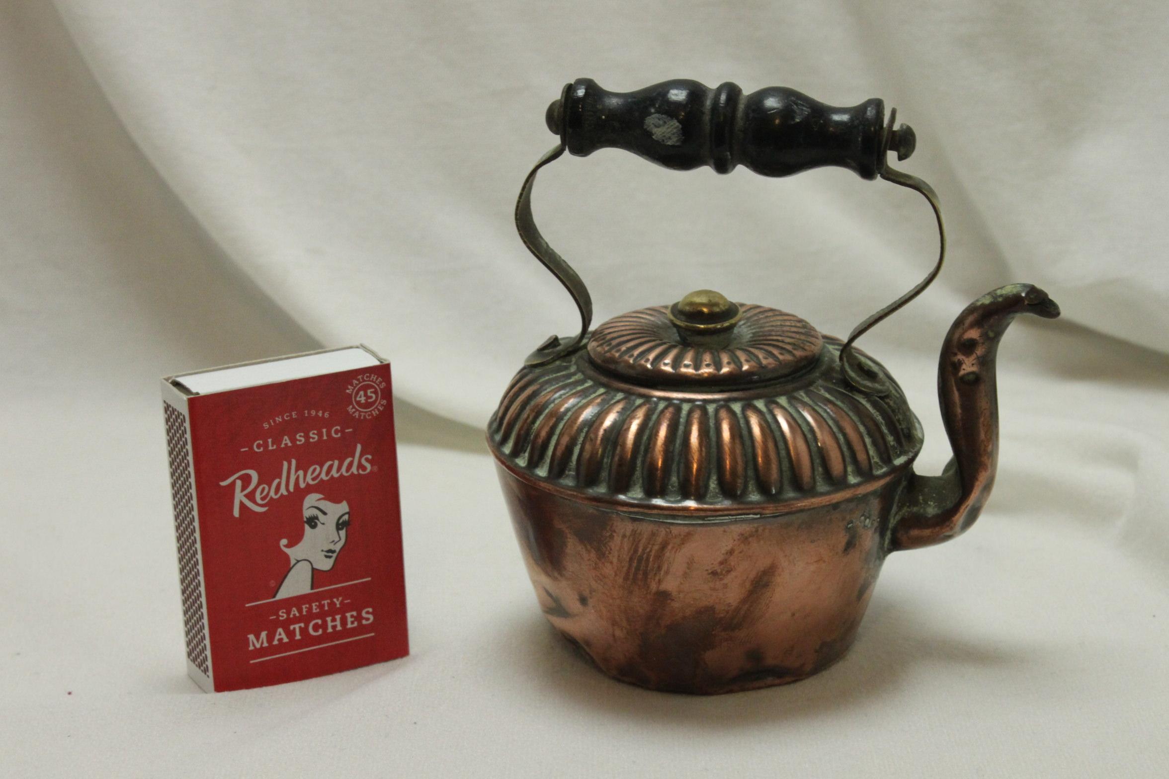 Victorien Bouilloire en cuivre miniature, échantillon de vendeur en vente