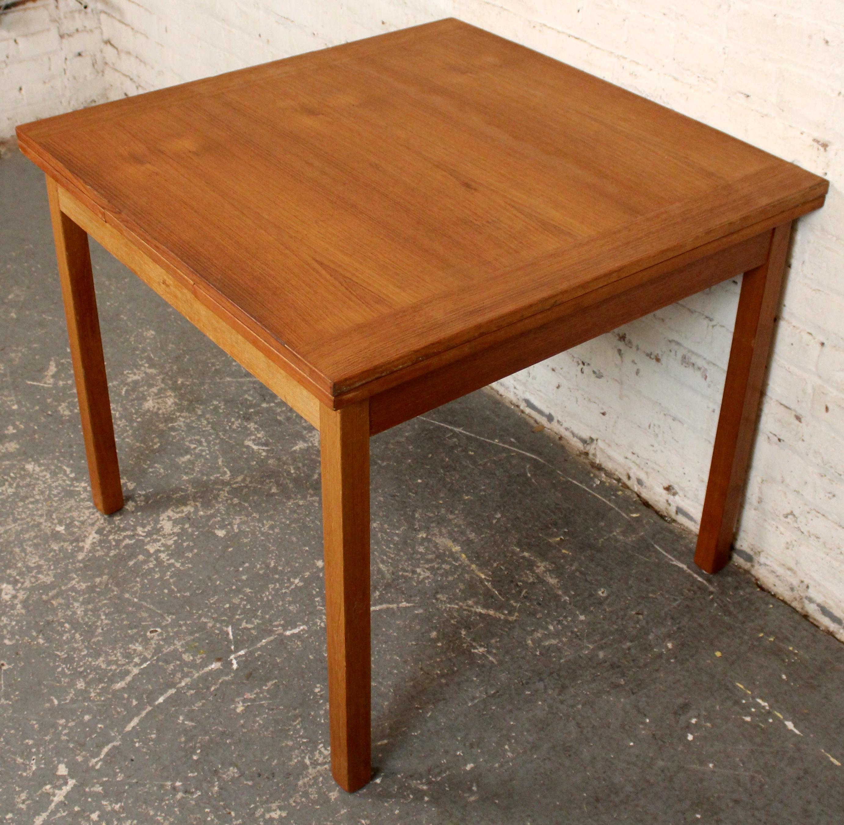 Miniature Danish Teak Draw-Leaf Table For Sale 2