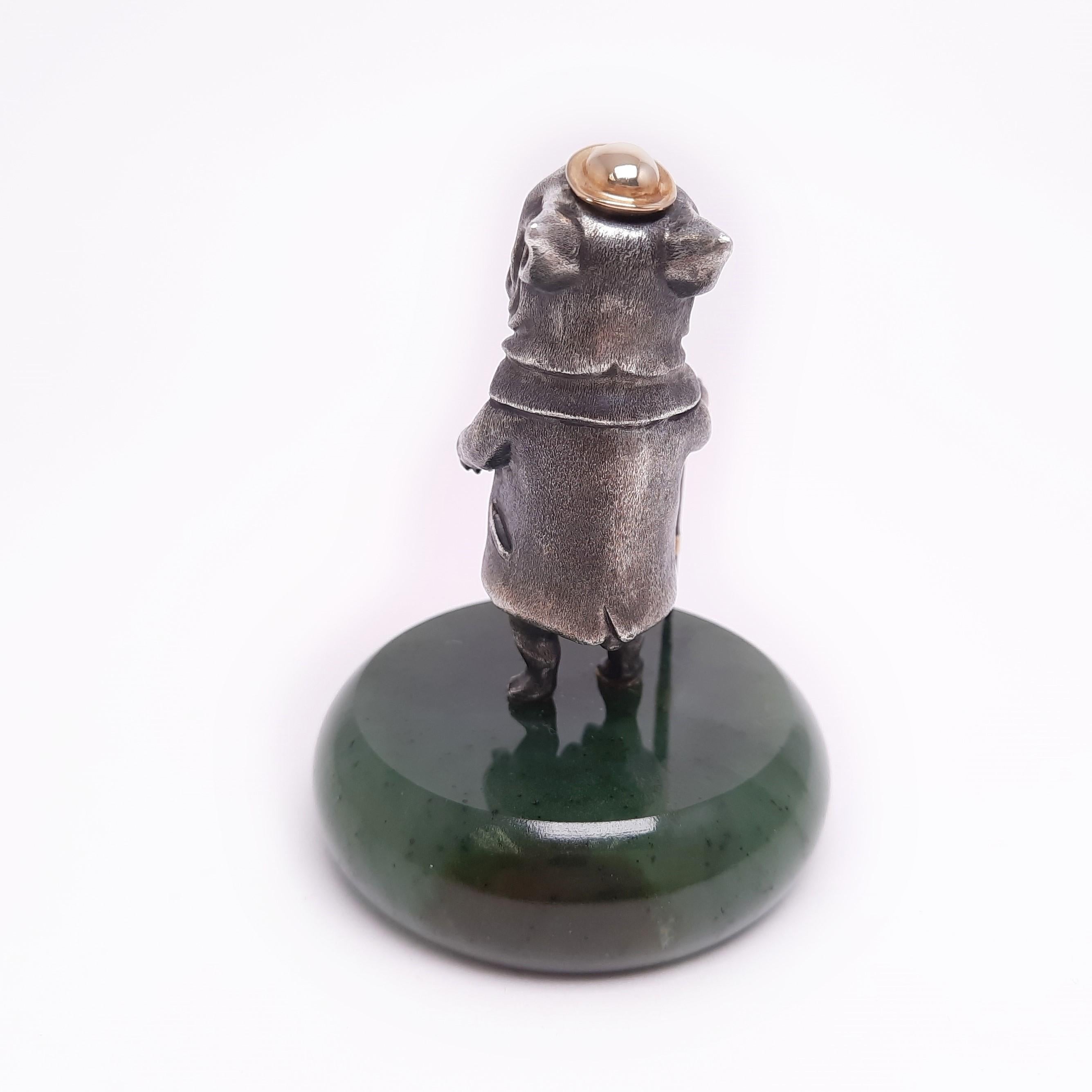 Talismán de perro miniatura de plata auténtica chapado en oro Dr. Watson Contemporáneo en venta