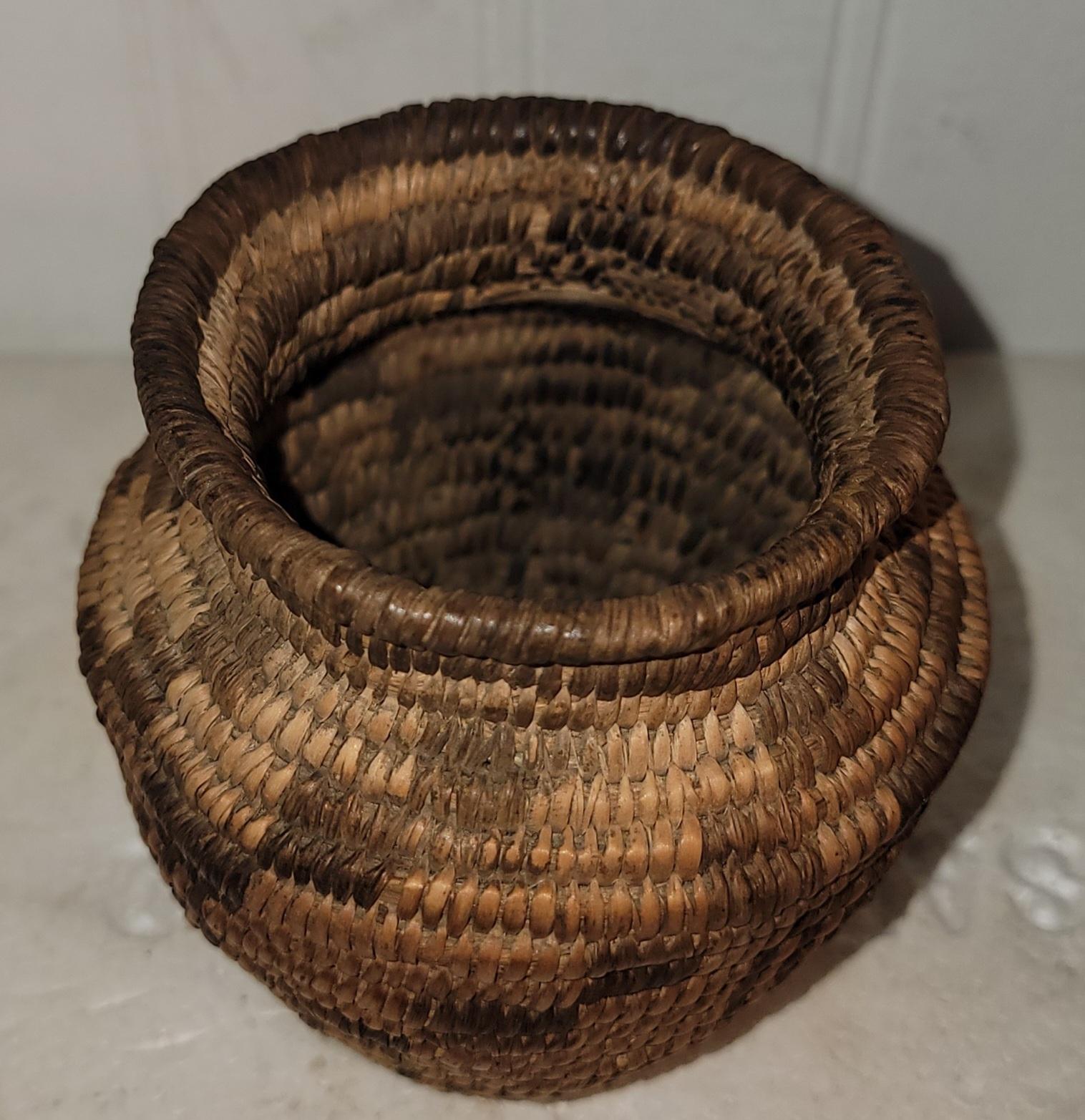 American Miniature Early 20thc Apache / Navajo Indian Basket For Sale