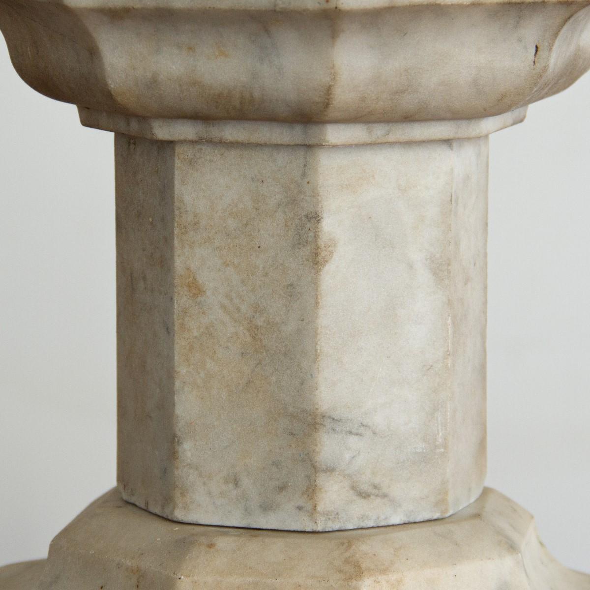 Miniature English Marble Font, circa 1860 In Good Condition In Donhead St Mary, Wiltshire