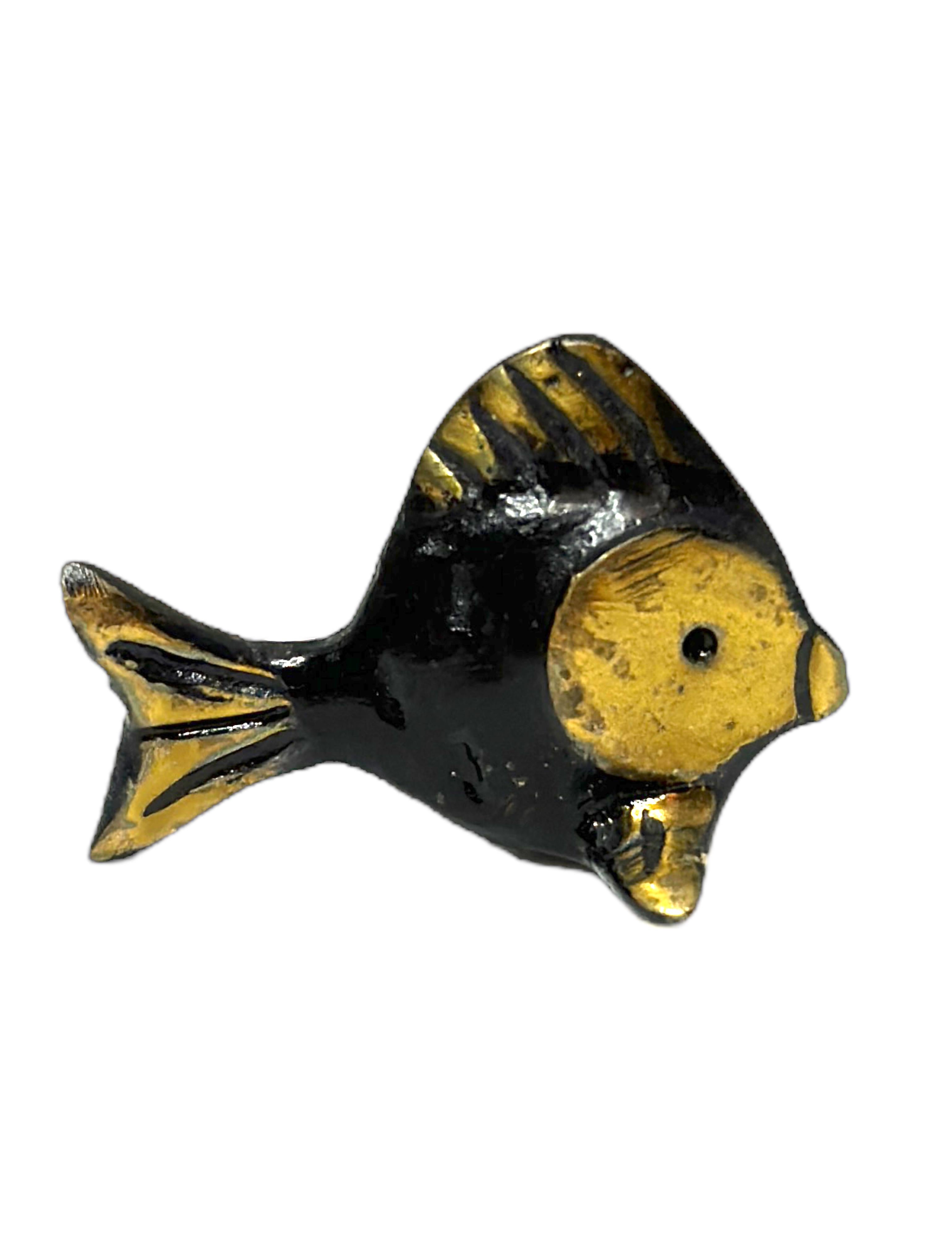 Mid-Century moderno Figurina di pesce in miniatura di Walter Bosse, anni '50 circa in vendita