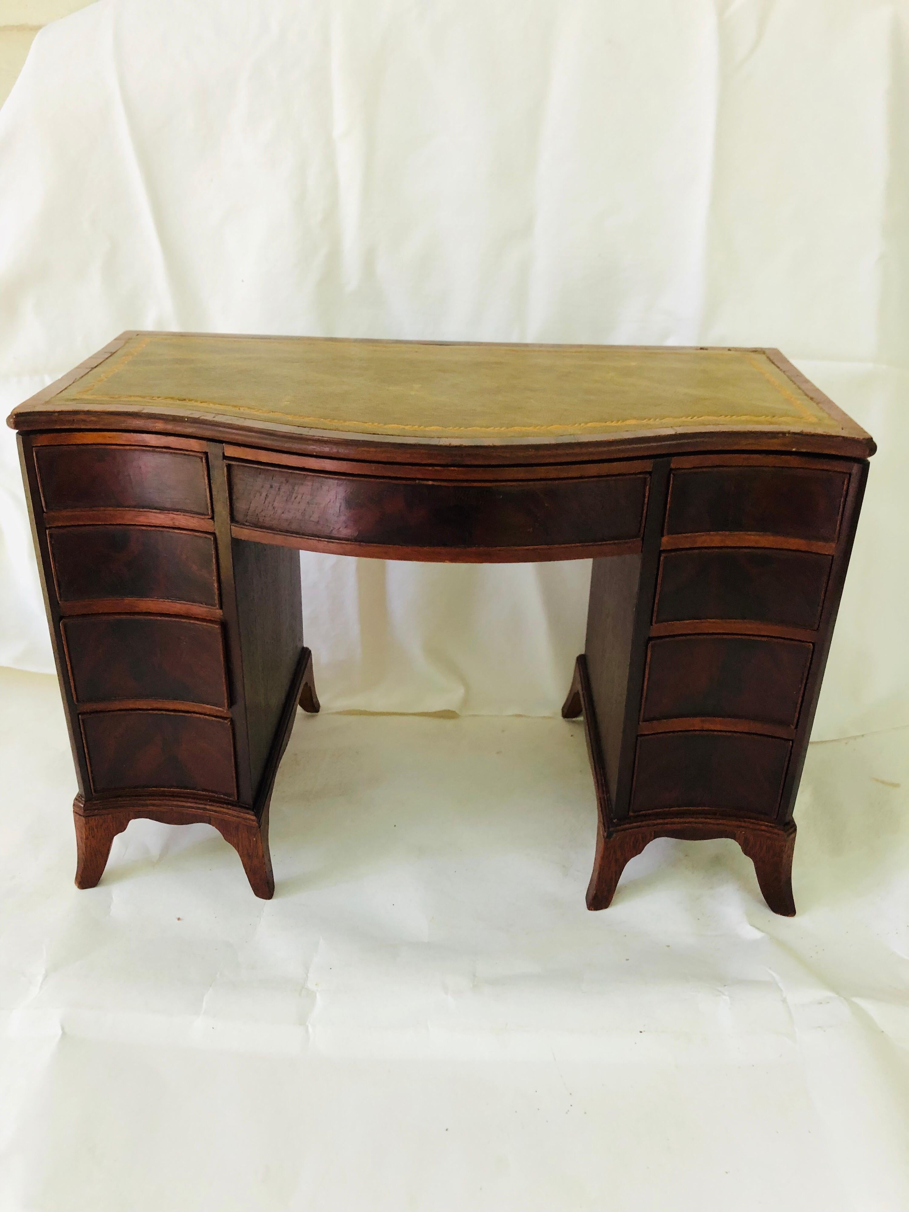 George III Style Miniature Kneehole Desk For Sale 4