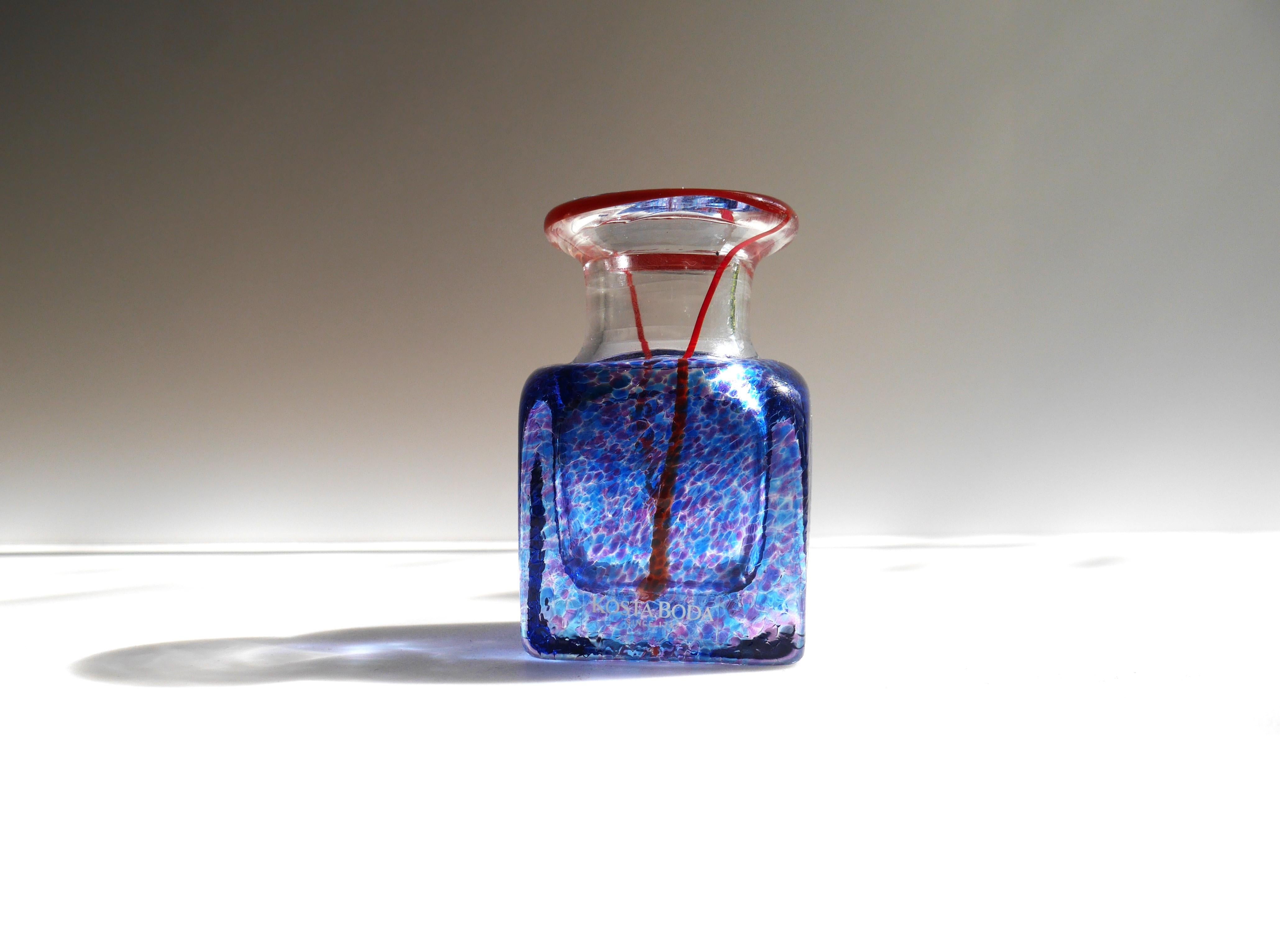 A beautiful and rare vintage miniature glass vase handmade and signed by Bertil Vallien for Kosta Boda, (Boda Åfors) Sweden. It is perfect condition and signed 