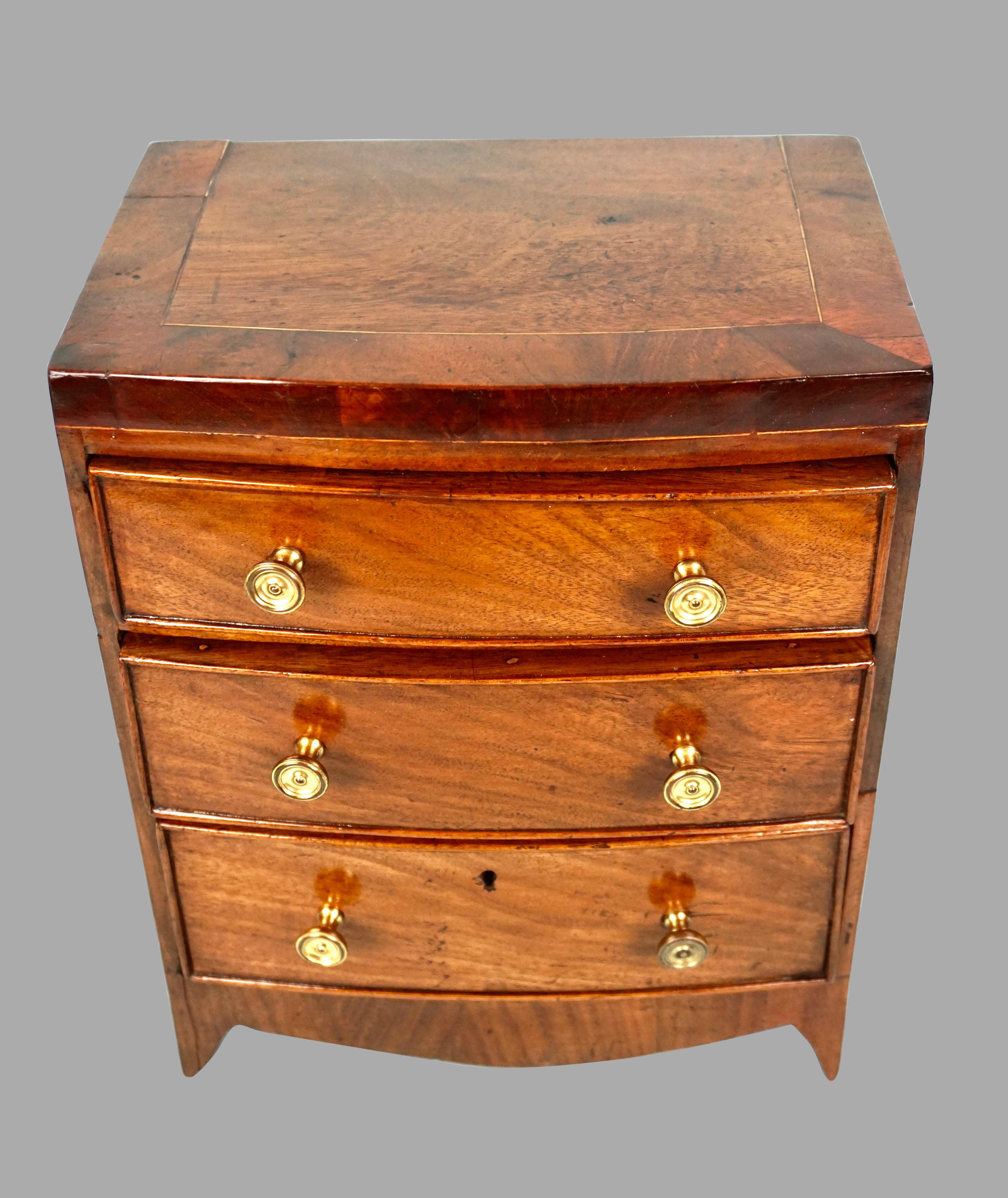 Miniature Hepplewhite Style Mahogany Three Drawer Chest with Crossbanded Top In Good Condition In San Francisco, CA