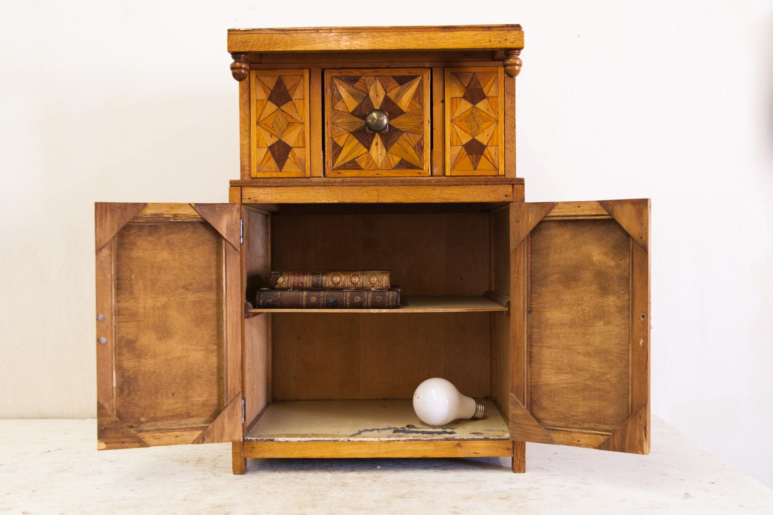 Early 20th Century Miniature Inlaid Tudor Style Court Cupboard For Sale