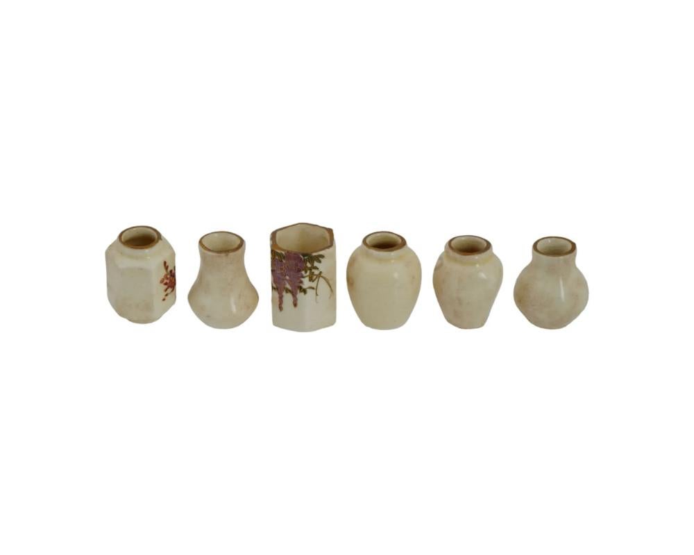 Set de vases miniatures en porcelaine japonaise Meiji Satsuma Bon état - En vente à New York, NY