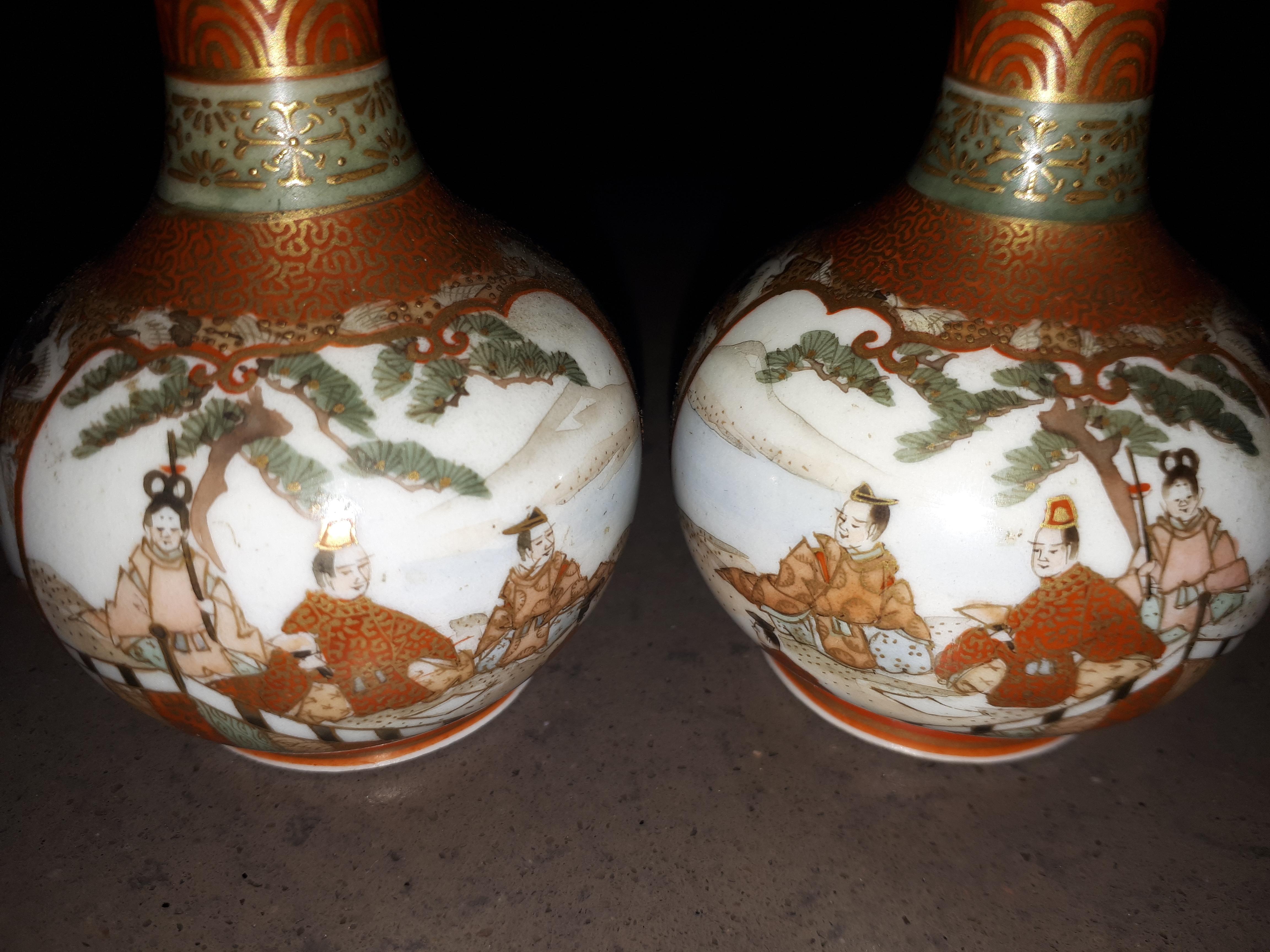 Miniature Kutani porcelain vases, Japan Meiji era In Excellent Condition For Sale In Saverne, Grand Est