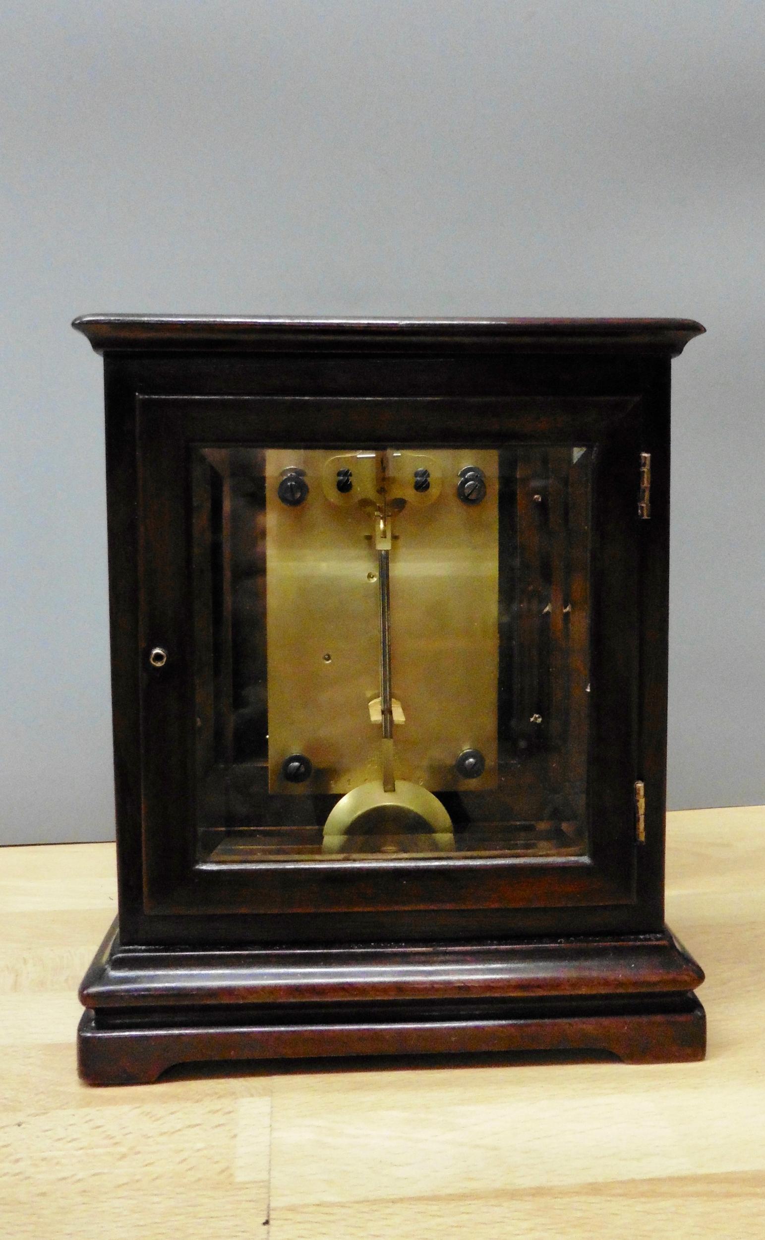 Miniature Mahogany Library Clock, Thornhill, London In Good Condition For Sale In Norwich, GB
