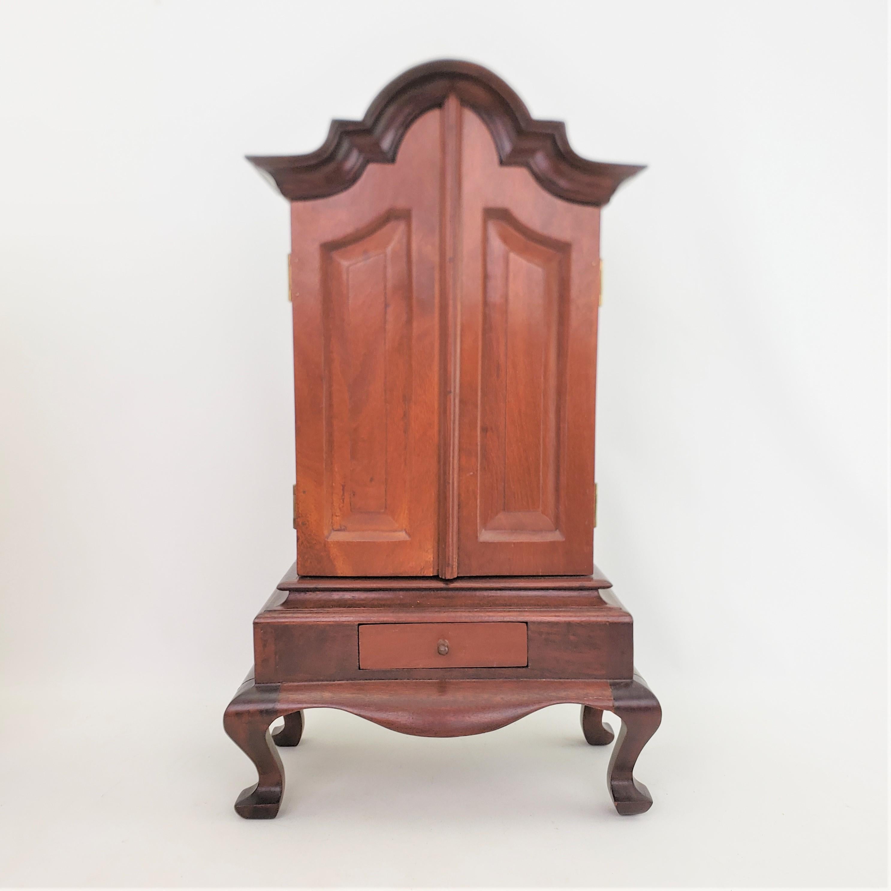 English Miniature Mid-Century Era Wooden Queen Anne Styled Vanity Cabinet or Cuphoard  For Sale