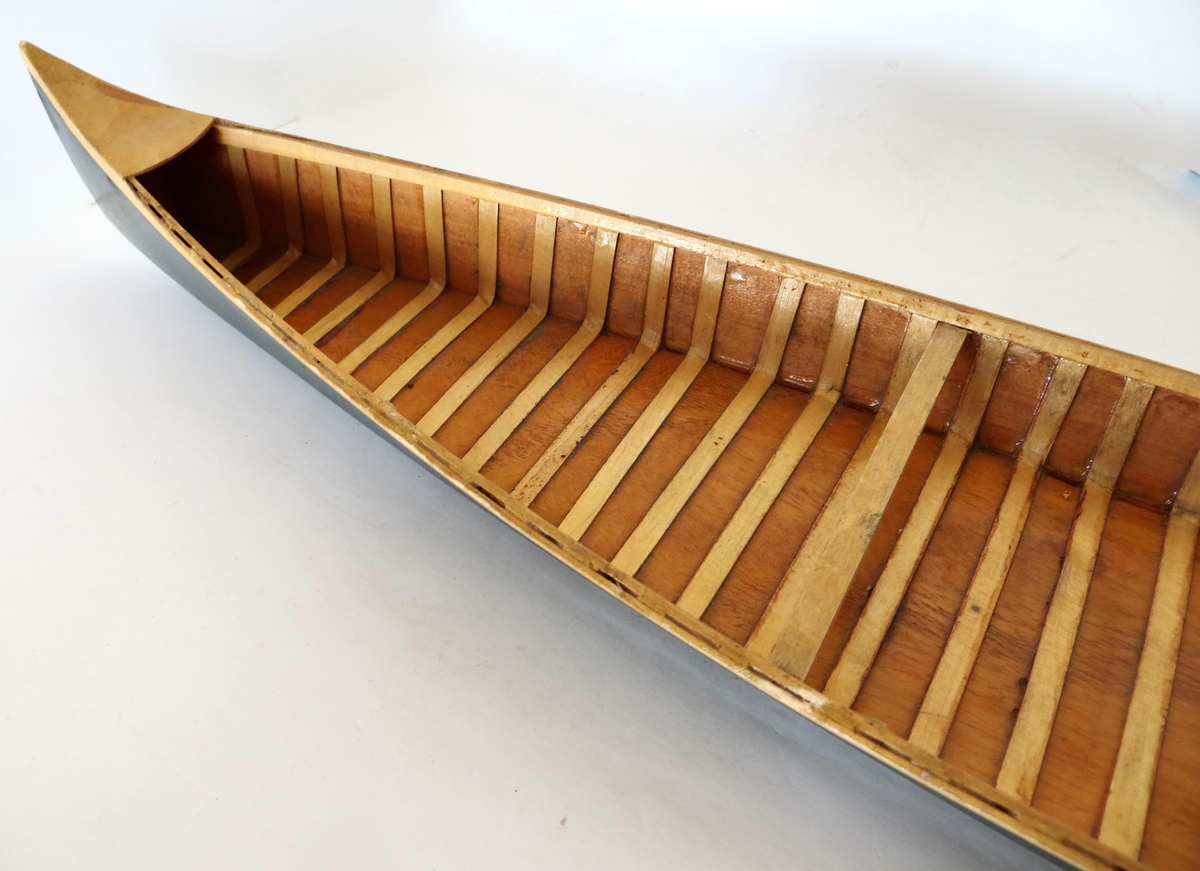 Miniature Model Wooden Canoe, American Circa 1950's In Good Condition In Incline Village, NV