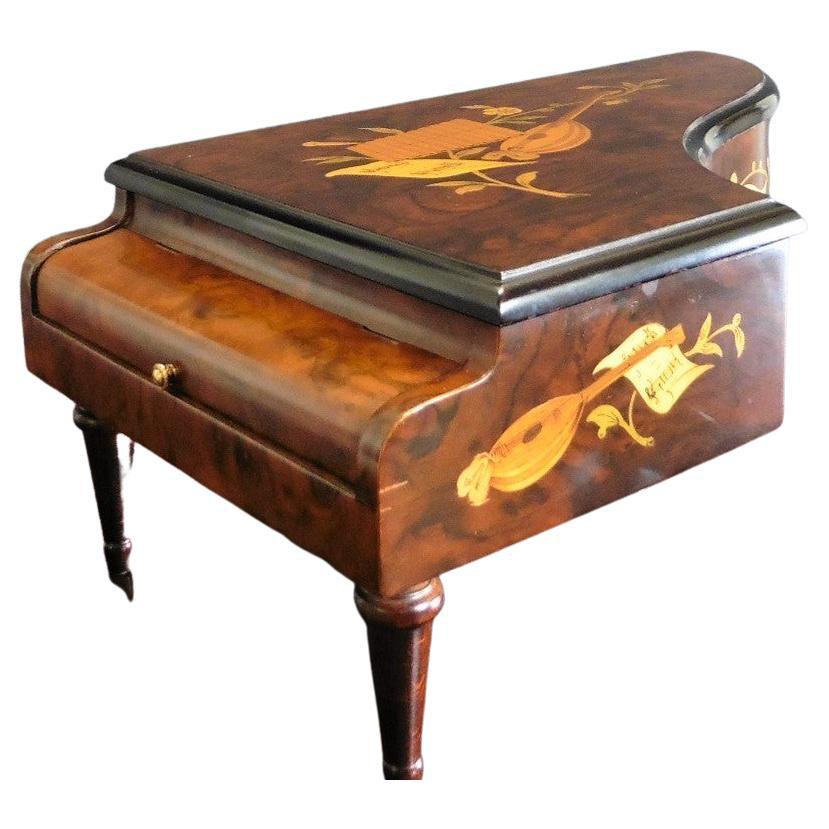 Miniature Music and Jewellery Box Asprey, London, Movement by Rouge, Switzerland For Sale