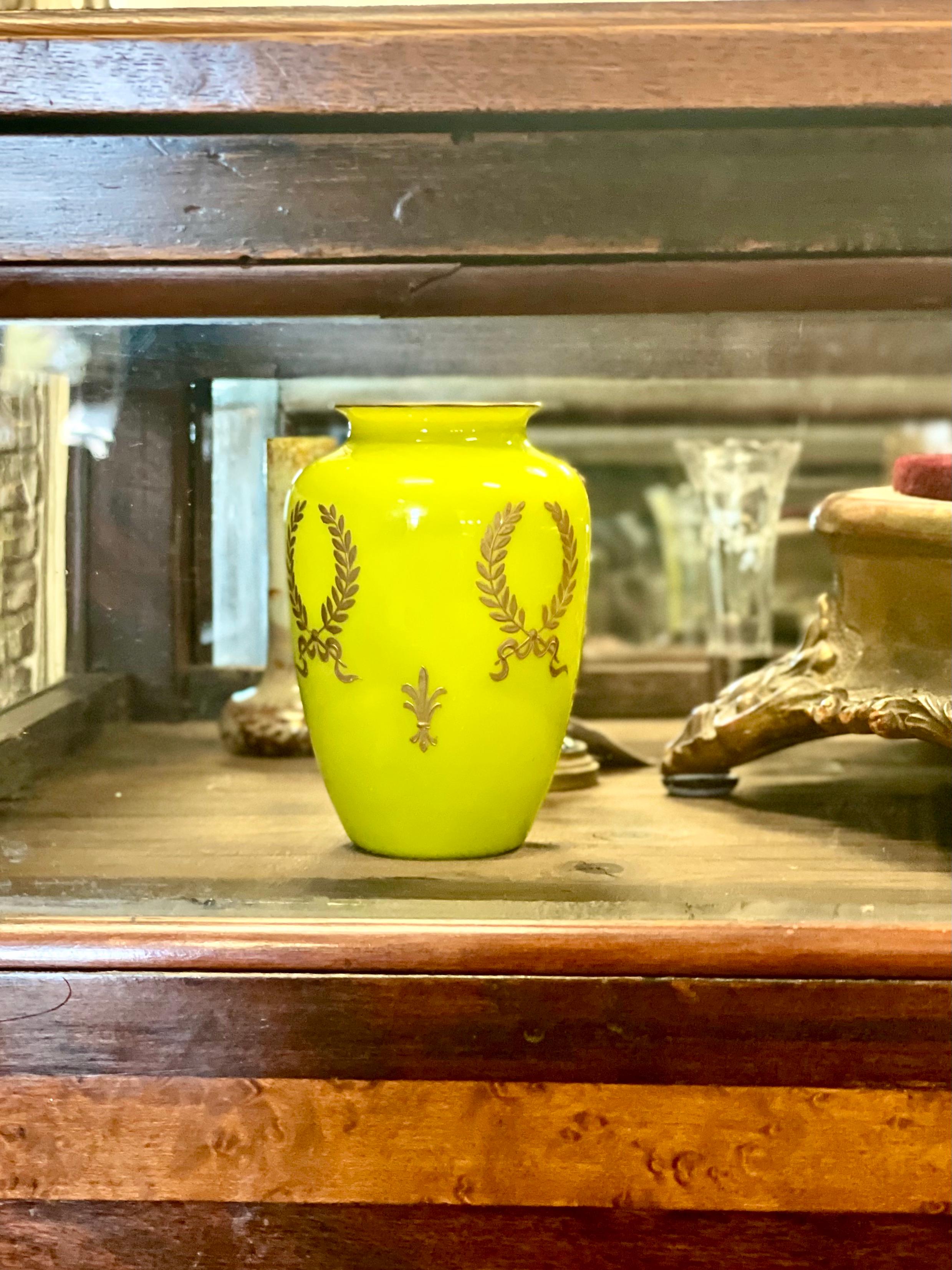 Opaline Glass Vase in Chartreuse Yellow In Good Condition In LA CIOTAT, FR